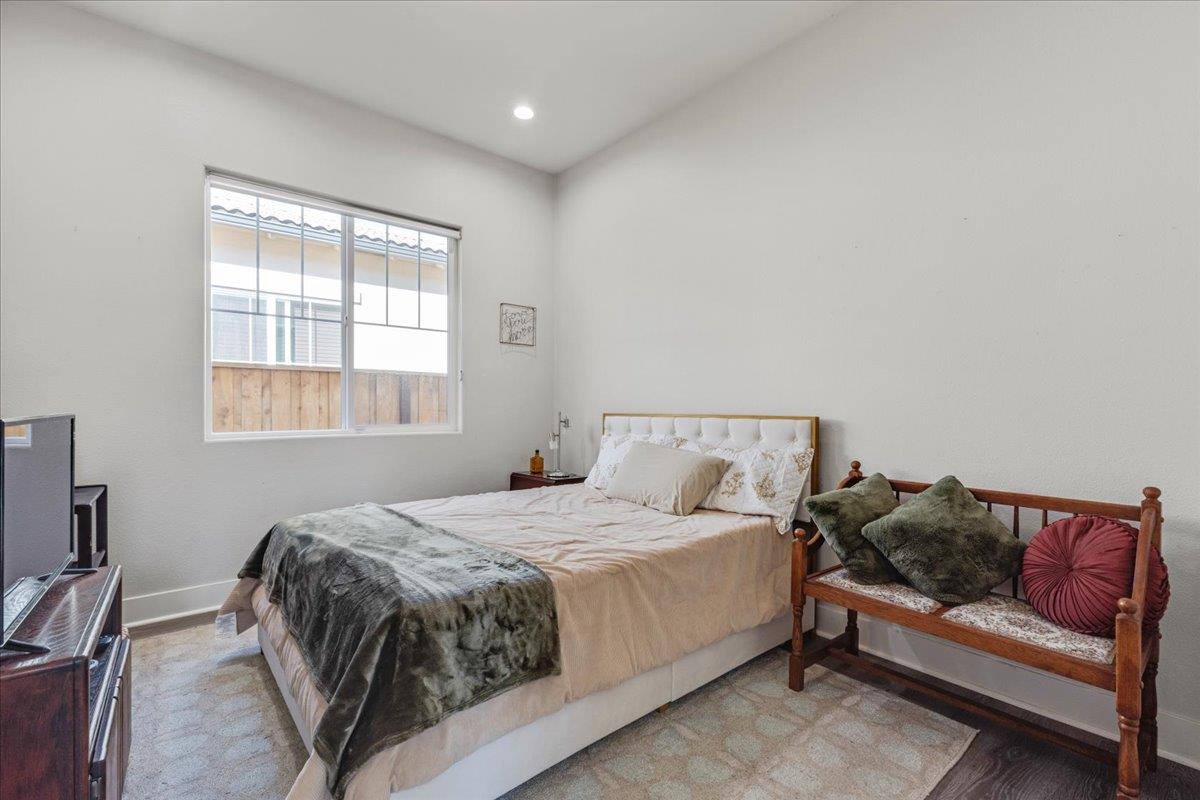 Detail Gallery Image 19 of 33 For 604 Matterhorn Ct, Marina,  CA 93933 - 3 Beds | 2 Baths