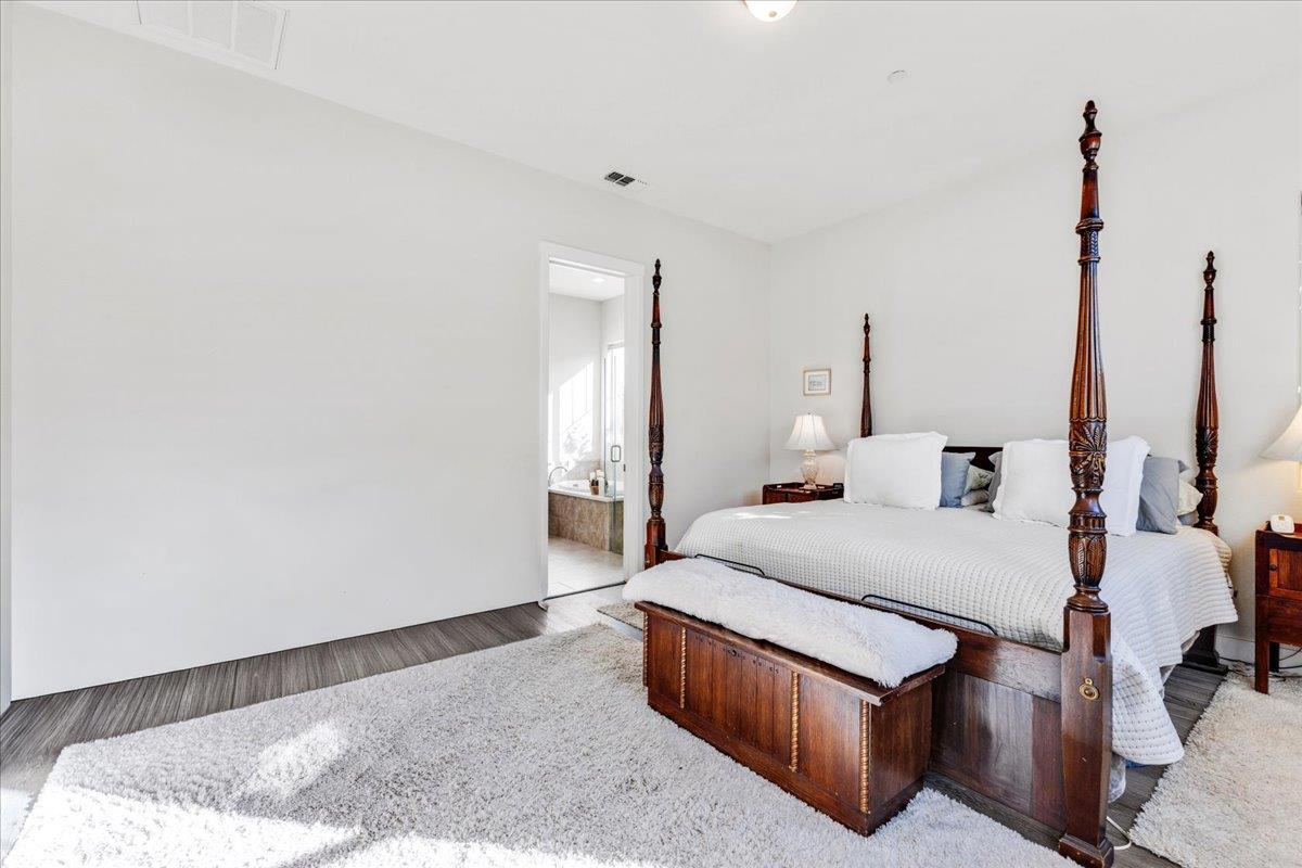 Detail Gallery Image 6 of 33 For 604 Matterhorn Ct, Marina,  CA 93933 - 3 Beds | 2 Baths