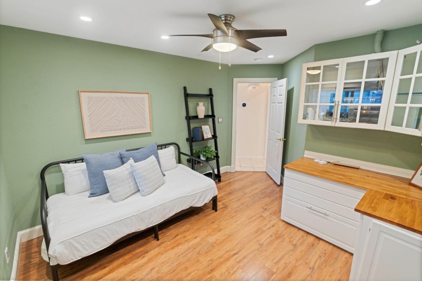 Detail Gallery Image 25 of 58 For 112 Alto Sol Ct, Scotts Valley,  CA 95066 - 4 Beds | 3 Baths