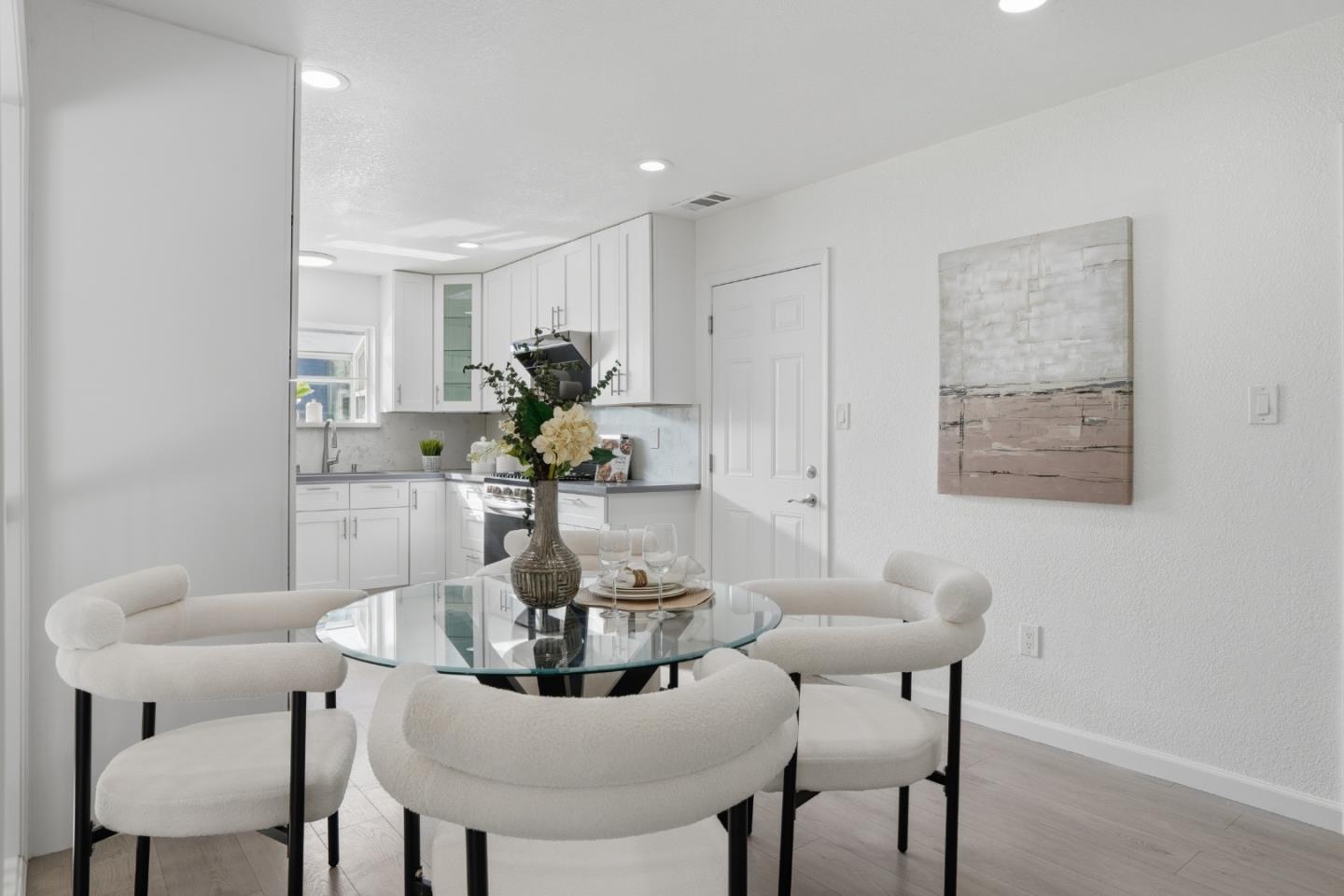 Detail Gallery Image 11 of 44 For 2296 Pulgas Ave, East Palo Alto,  CA 94303 - 3 Beds | 2 Baths