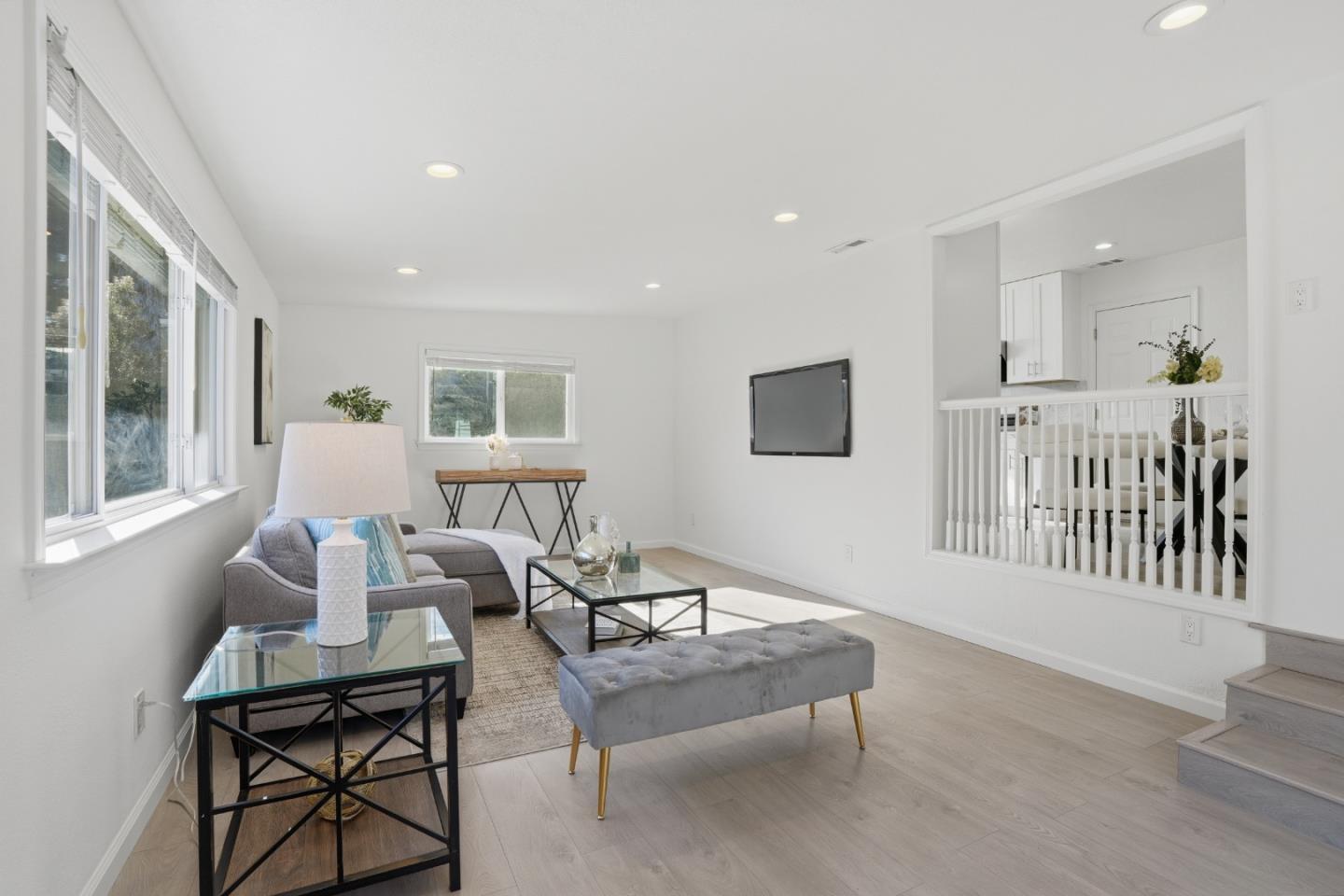 Detail Gallery Image 18 of 44 For 2296 Pulgas Ave, East Palo Alto,  CA 94303 - 3 Beds | 2 Baths