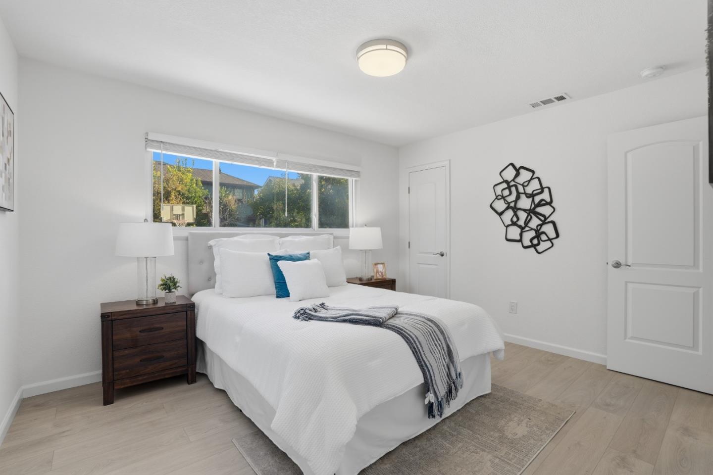 Detail Gallery Image 22 of 44 For 2296 Pulgas Ave, East Palo Alto,  CA 94303 - 3 Beds | 2 Baths