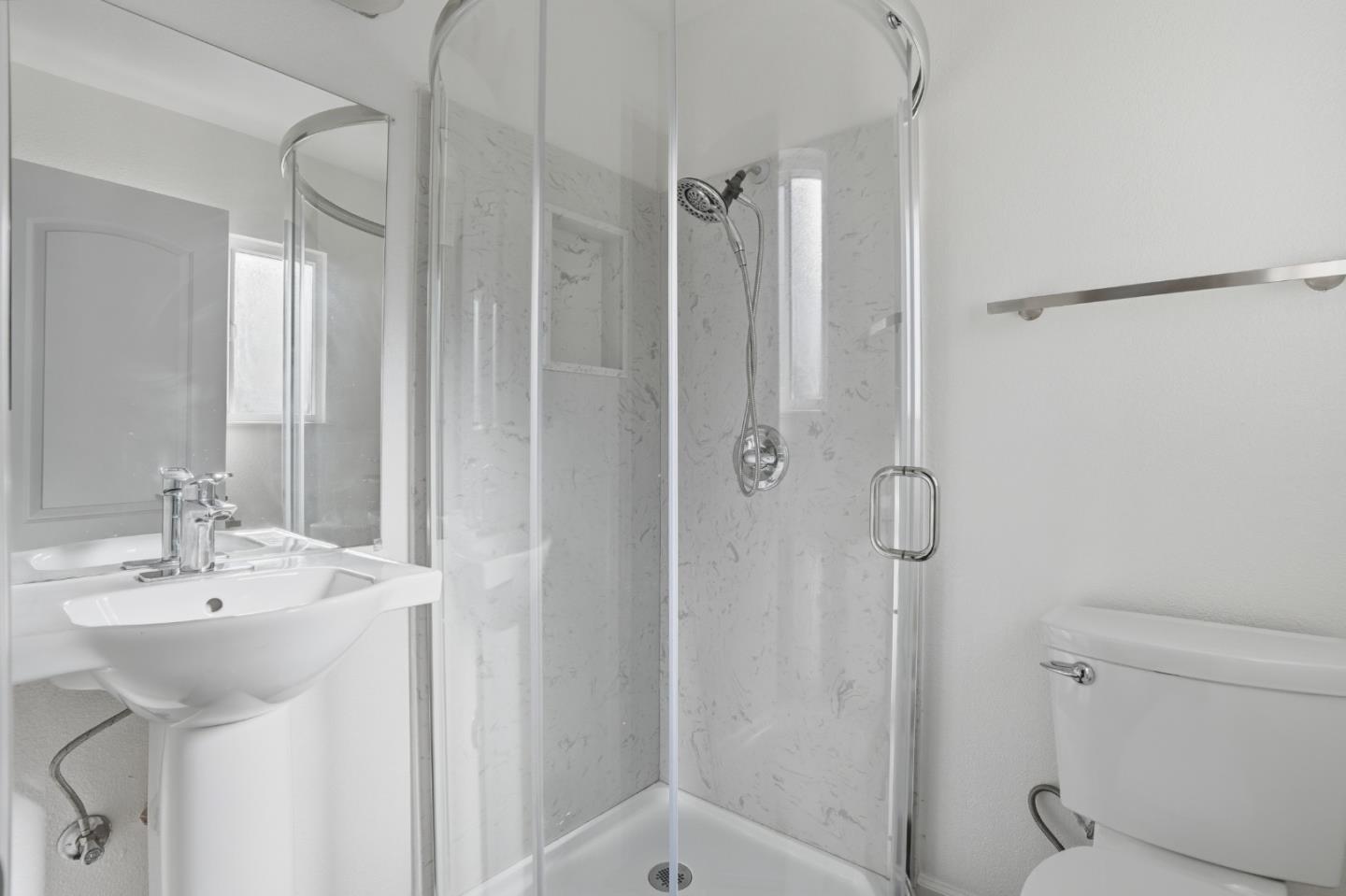 Detail Gallery Image 25 of 44 For 2296 Pulgas Ave, East Palo Alto,  CA 94303 - 3 Beds | 2 Baths