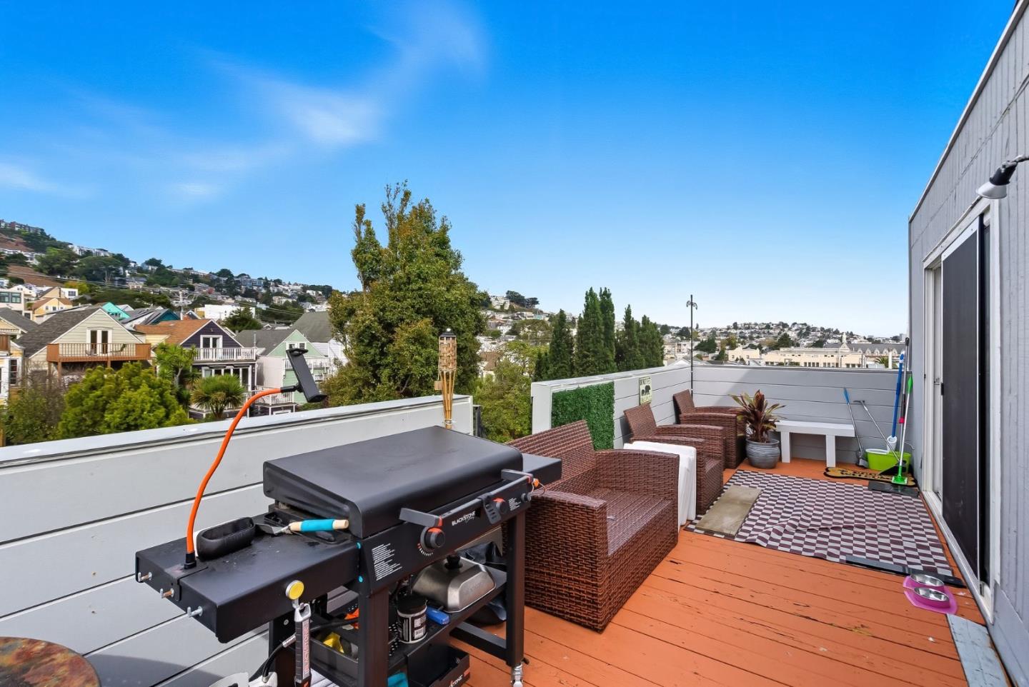 Detail Gallery Image 12 of 43 For 1840 Church St, San Francisco,  CA 94131 - – Beds | – Baths