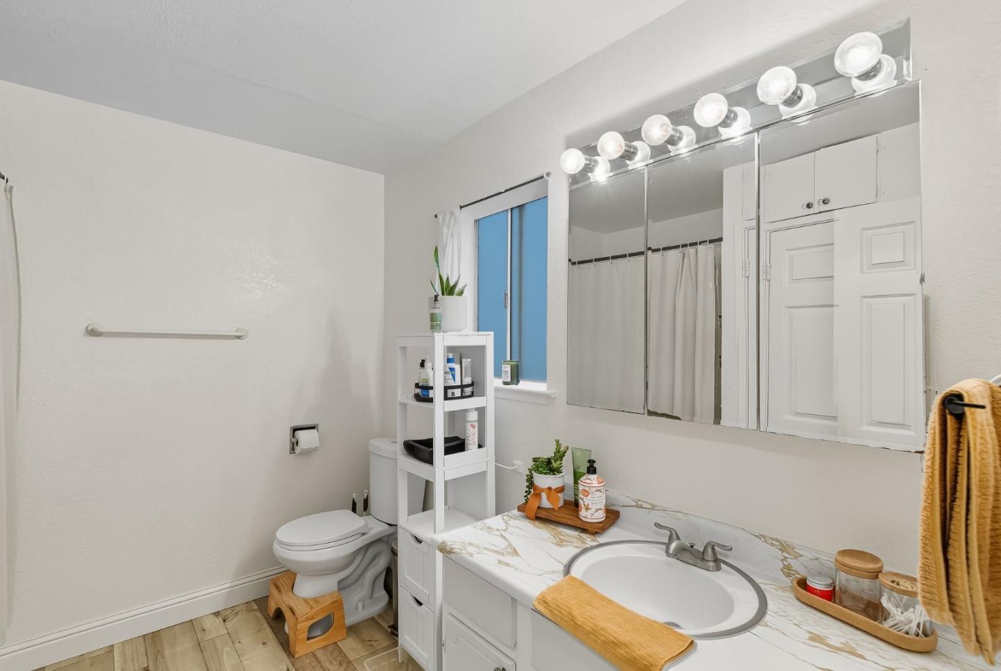 Detail Gallery Image 37 of 43 For 1840 Church St, San Francisco,  CA 94131 - – Beds | – Baths