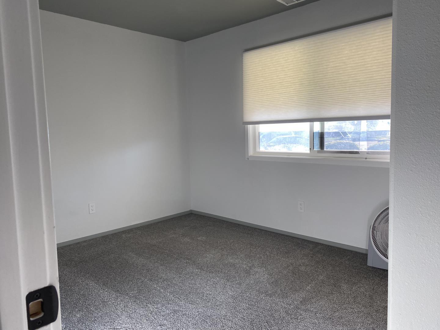 Detail Gallery Image 8 of 10 For 636 Yellowstone Dr, Vacaville,  CA 95687 - 2 Beds | 2 Baths