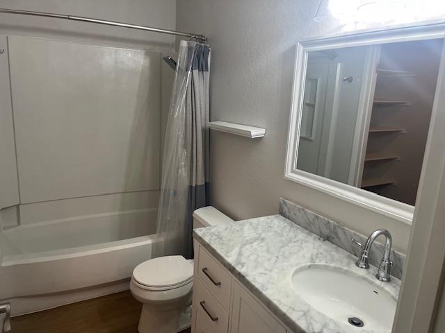 Detail Gallery Image 7 of 10 For 2200 La Terrace Cir, San Jose,  CA 95123 - 1 Beds | 1 Baths