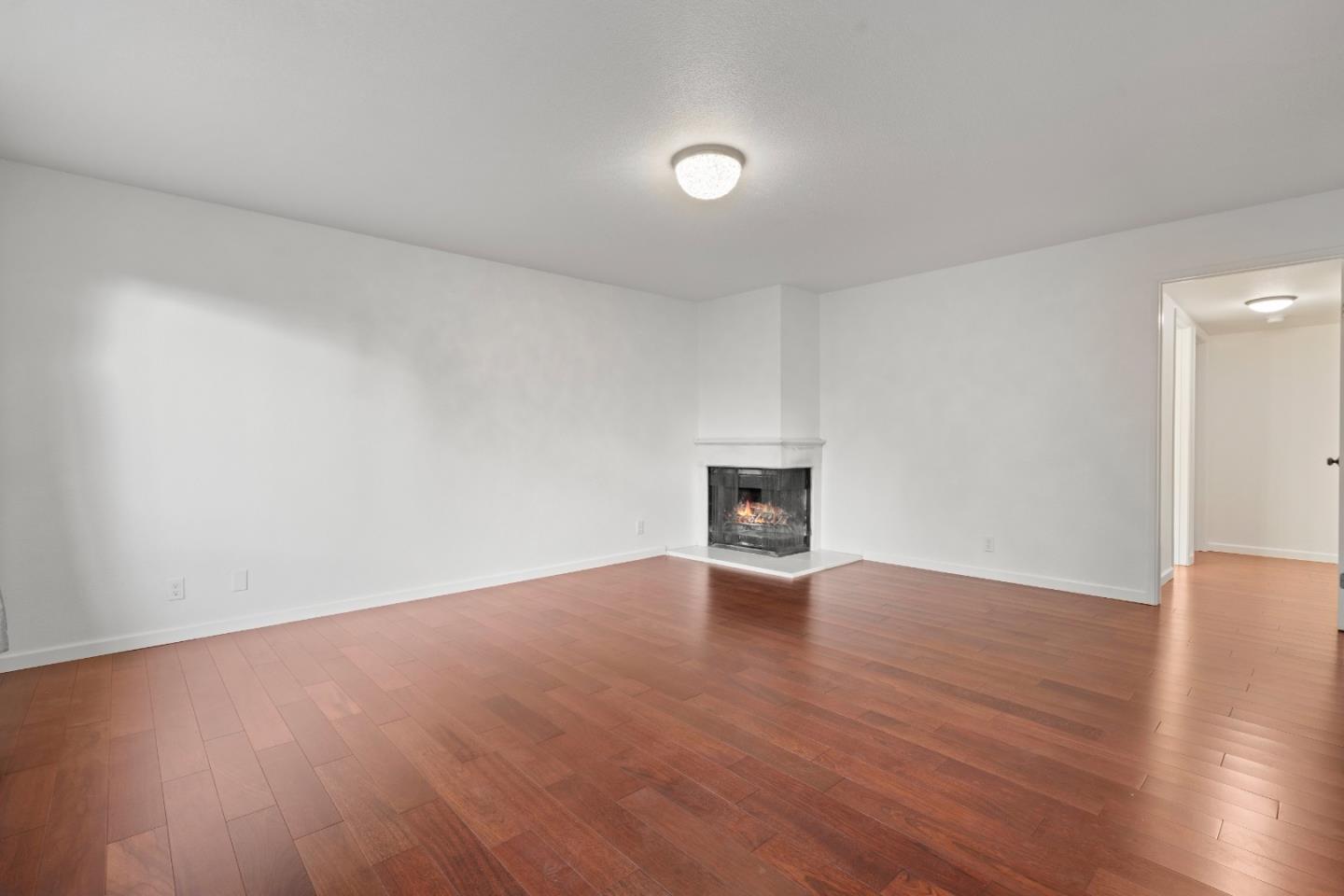 Detail Gallery Image 14 of 41 For 1227 Woodside Rd #2,  Redwood City,  CA 94061 - 2 Beds | 2 Baths