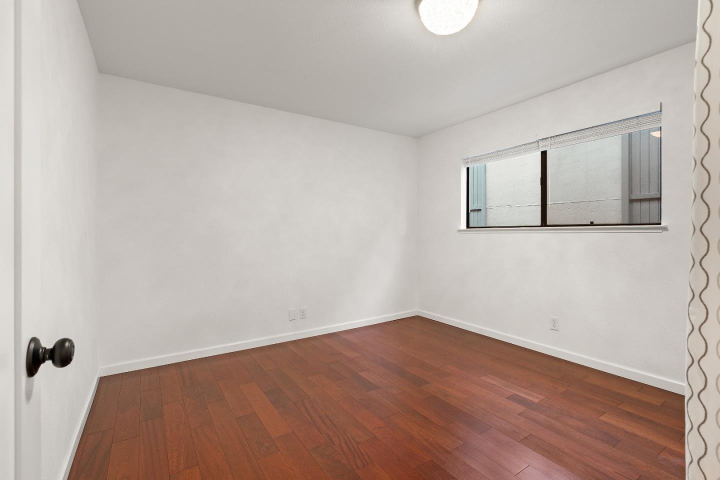 Detail Gallery Image 27 of 41 For 1227 Woodside Rd #2,  Redwood City,  CA 94061 - 2 Beds | 2 Baths