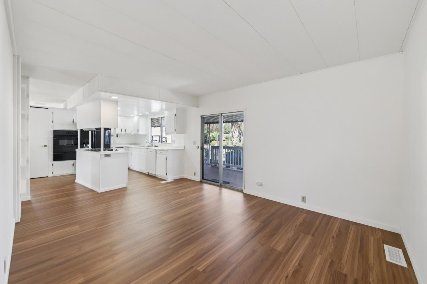 Detail Gallery Image 16 of 31 For 410 San Gabriel #410,  Vallejo,  CA 94590 - 2 Beds | 2 Baths