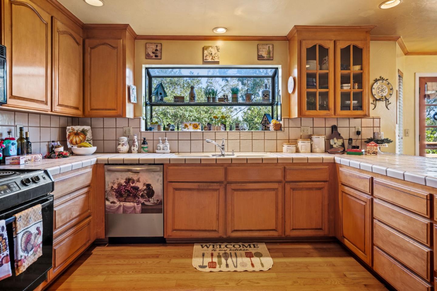 Detail Gallery Image 16 of 33 For 7442 Leafwood Dr, Prunedale,  CA 93907 - 3 Beds | 2/1 Baths