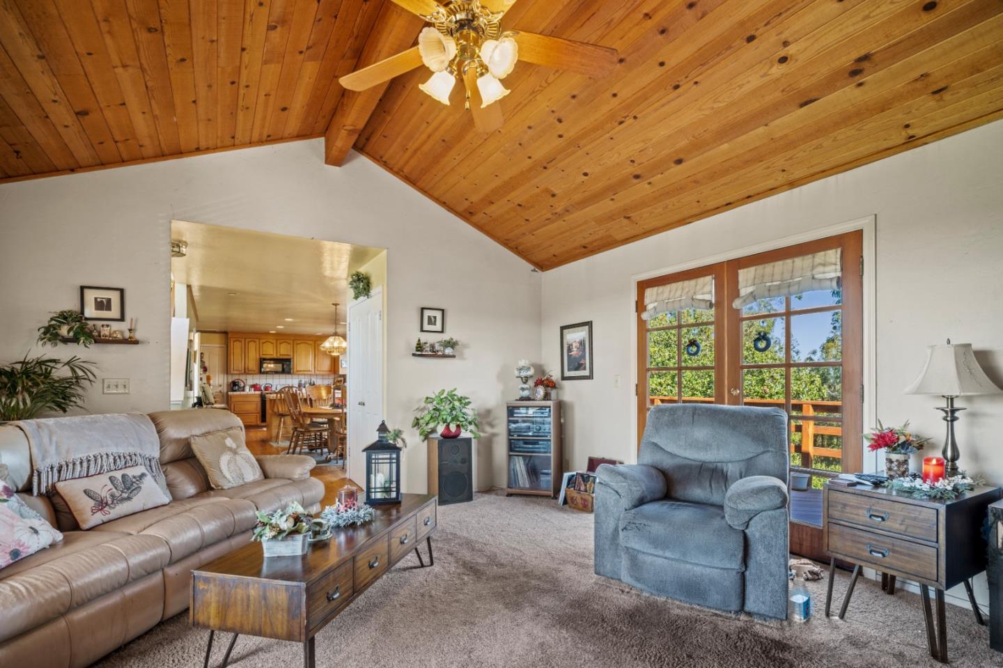 Detail Gallery Image 7 of 33 For 7442 Leafwood Dr, Prunedale,  CA 93907 - 3 Beds | 2/1 Baths