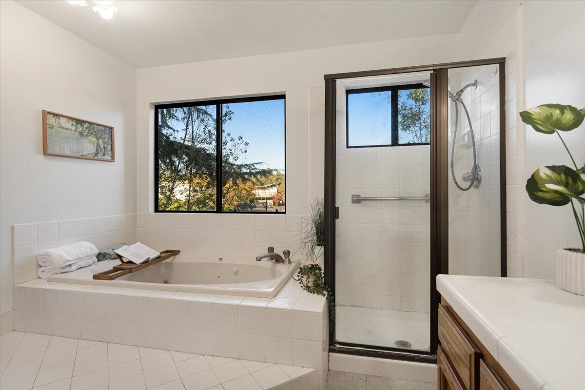 Detail Gallery Image 19 of 36 For 105 Sea Terrace Way, Aptos,  CA 95003 - 4 Beds | 3 Baths