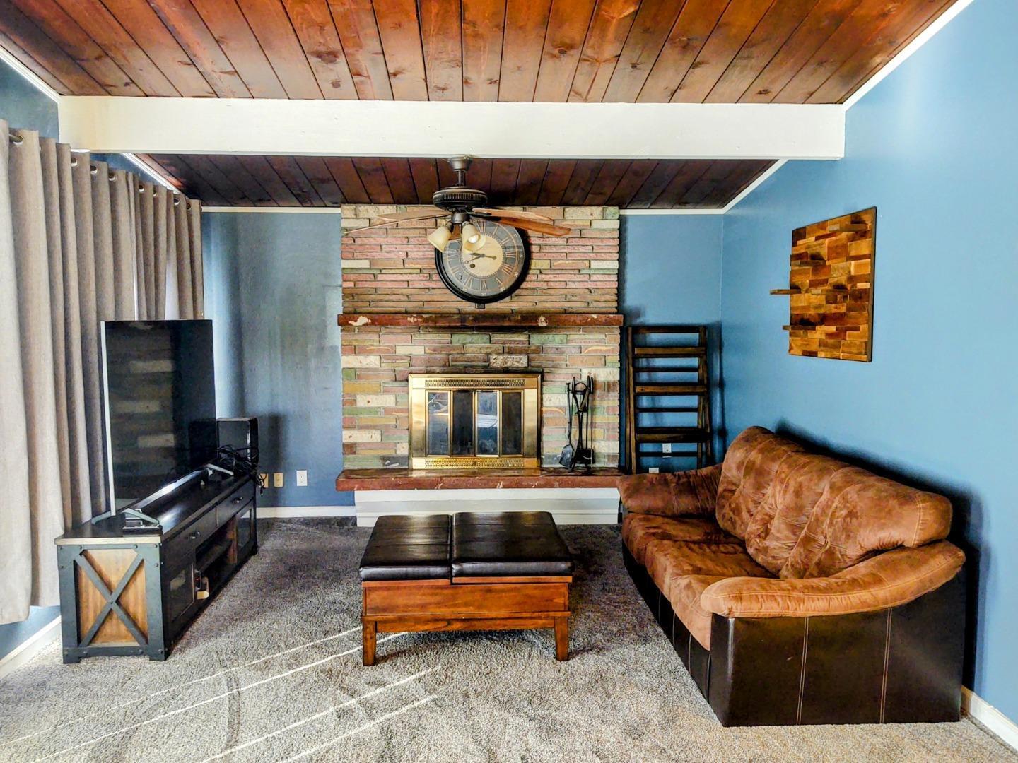 Detail Gallery Image 19 of 24 For 1714 Luxton St, Seaside,  CA 93955 - 4 Beds | 3 Baths