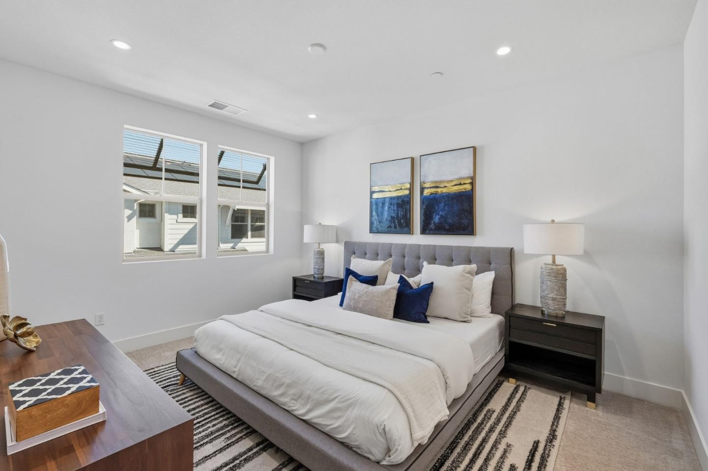 Detail Gallery Image 12 of 24 For 184 Oak Cir, Walnut Creek,  CA 94597 - 4 Beds | 3/1 Baths