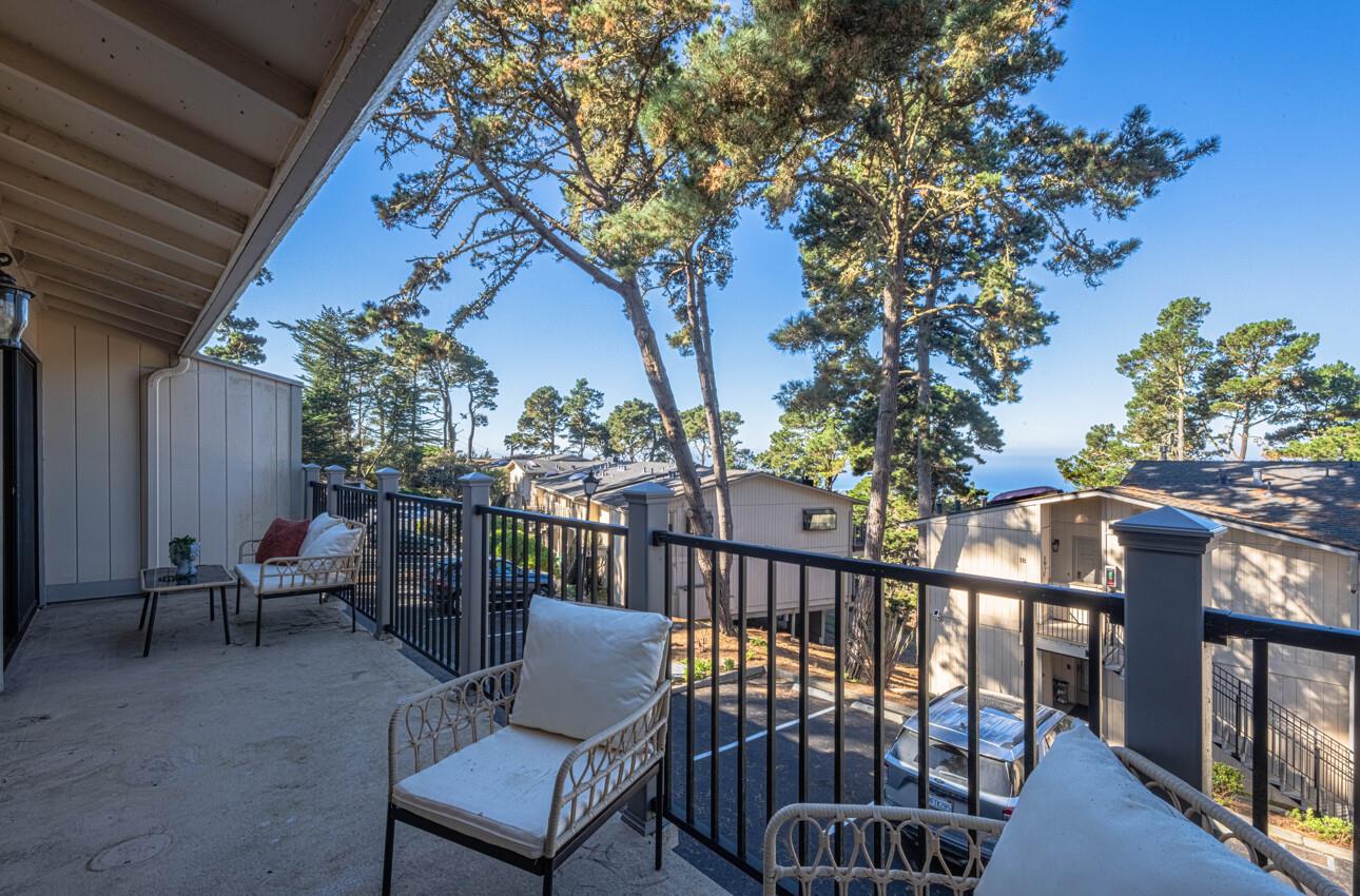 Detail Gallery Image 23 of 39 For 250 Forest Ridge Rd #27,  Monterey,  CA 93940 - 2 Beds | 2 Baths
