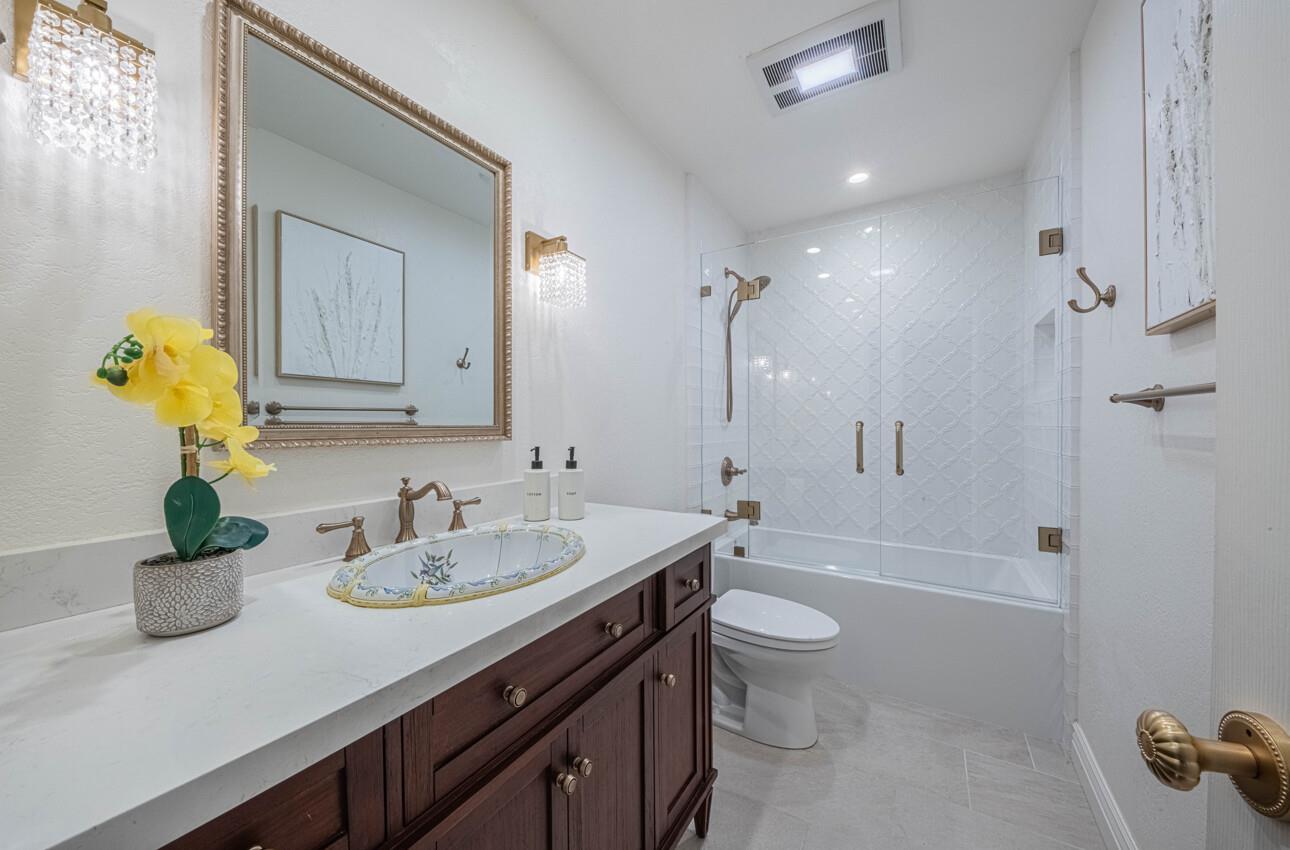 Detail Gallery Image 34 of 39 For 250 Forest Ridge Rd #27,  Monterey,  CA 93940 - 2 Beds | 2 Baths