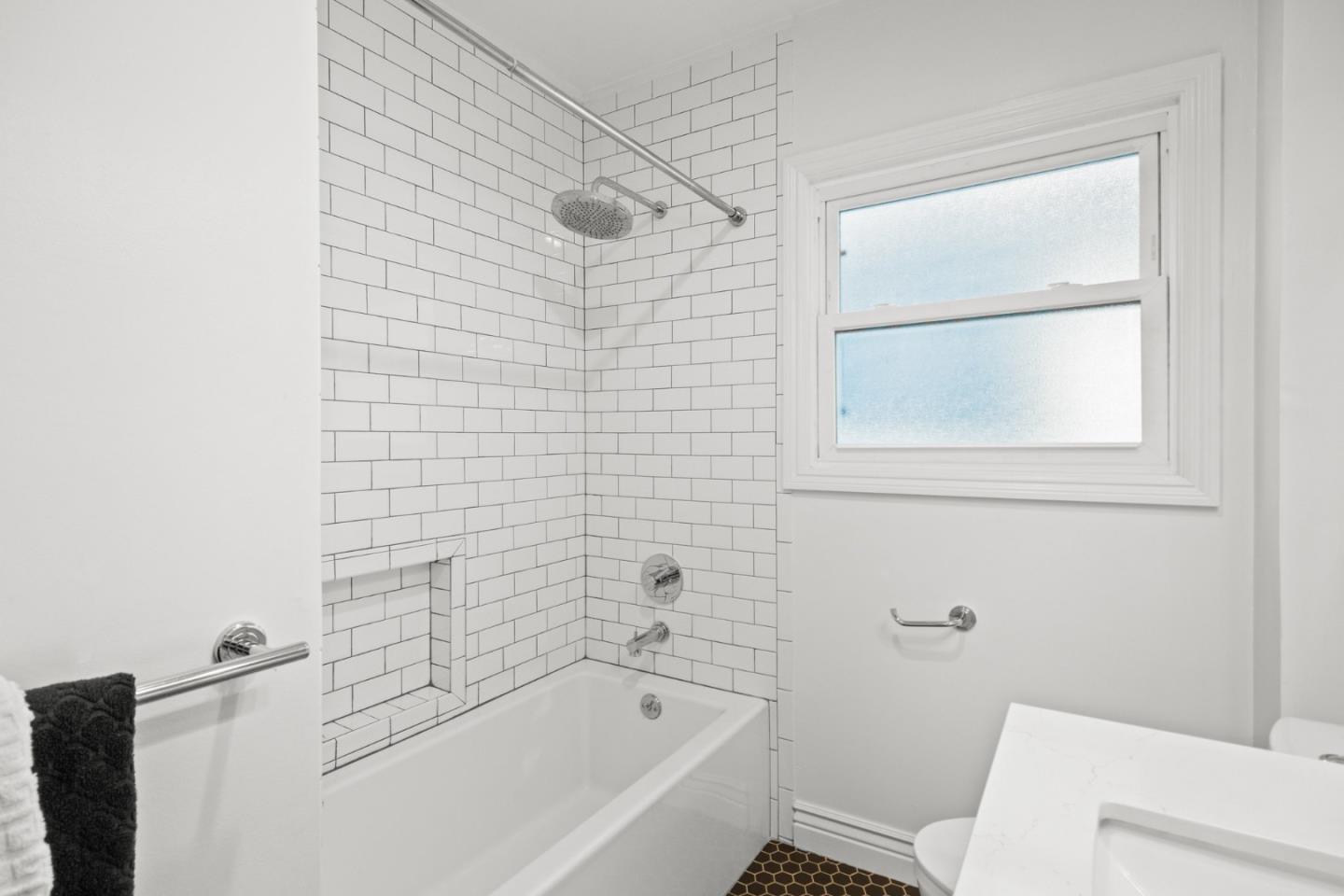 Detail Gallery Image 12 of 29 For 819 S Humboldt St, San Mateo,  CA 94402 - 2 Beds | 1 Baths