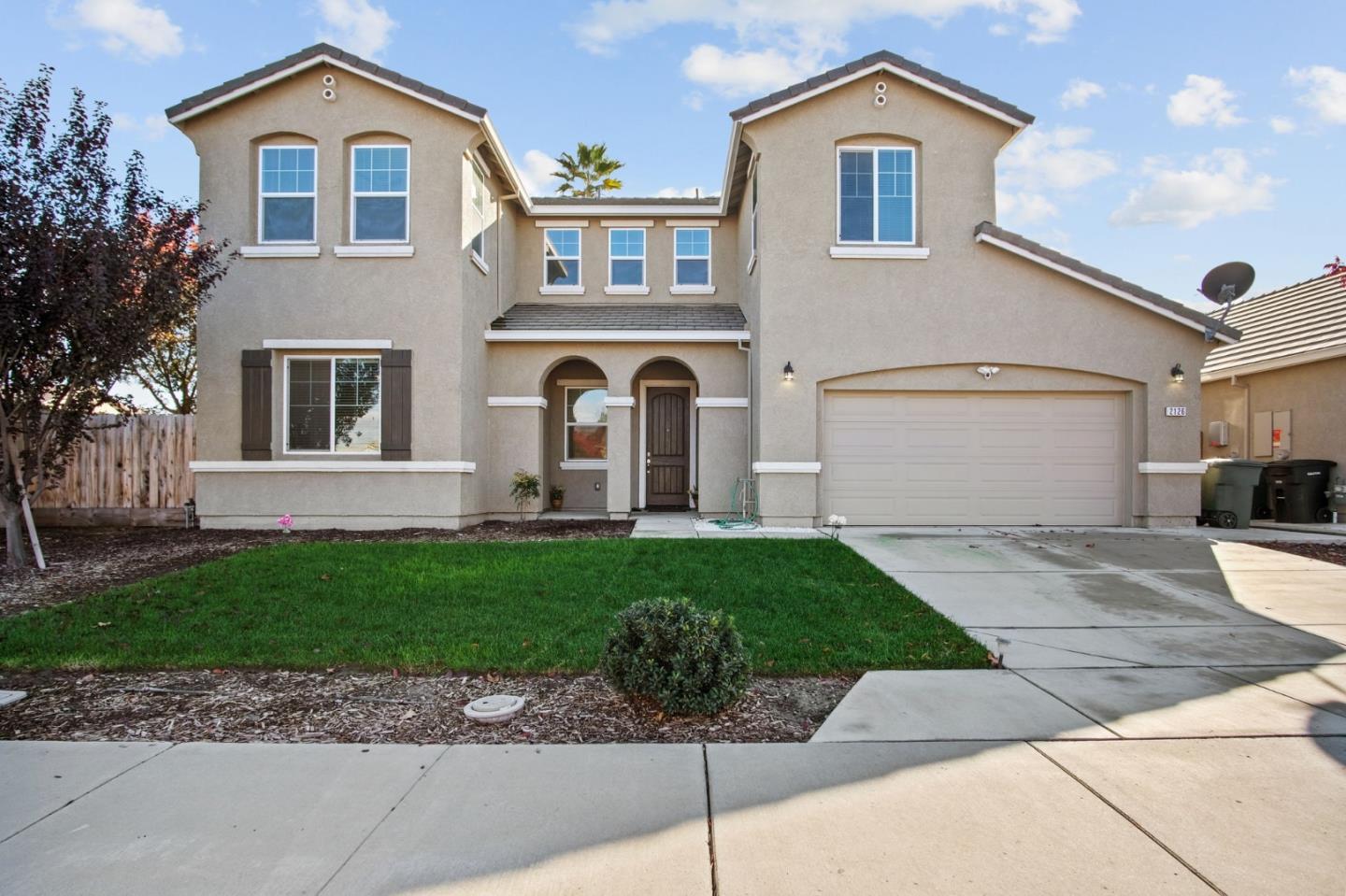 Detail Gallery Image 3 of 27 For 2126 Grapevine Dr, Livingston,  CA 95334 - 5 Beds | 3 Baths