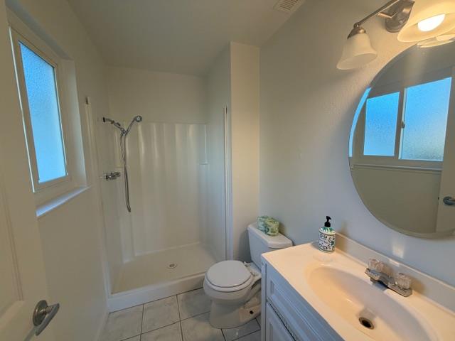 Detail Gallery Image 12 of 14 For 136 Celia Dr, Watsonville,  CA 95076 - 3 Beds | 2 Baths