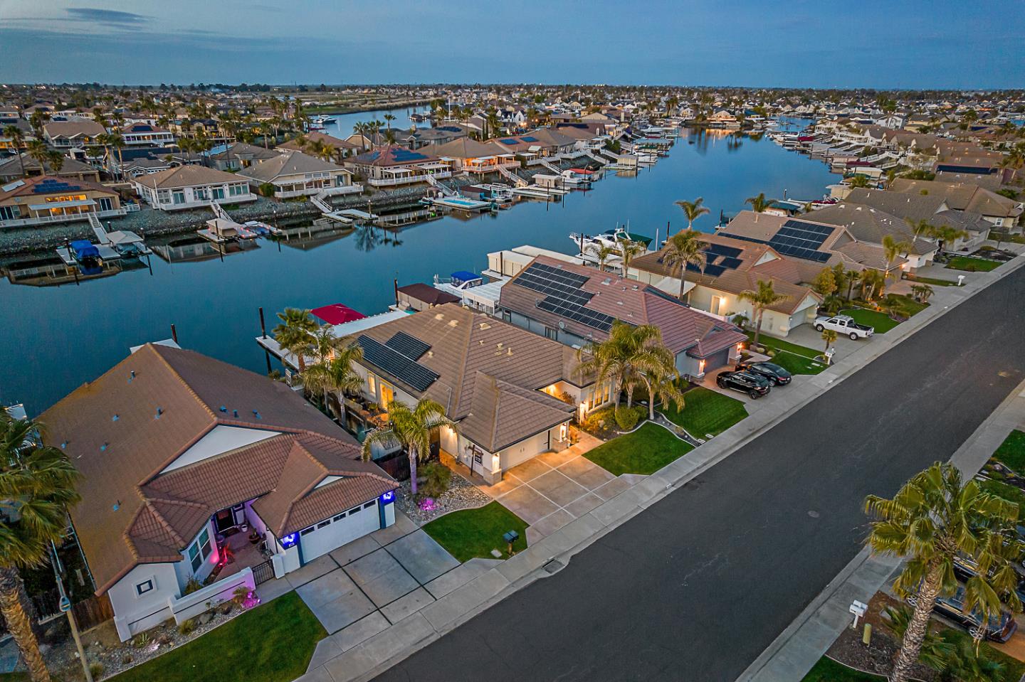 Detail Gallery Image 3 of 51 For 4101 Beacon Pl, Discovery Bay,  CA 94505 - 3 Beds | 2 Baths