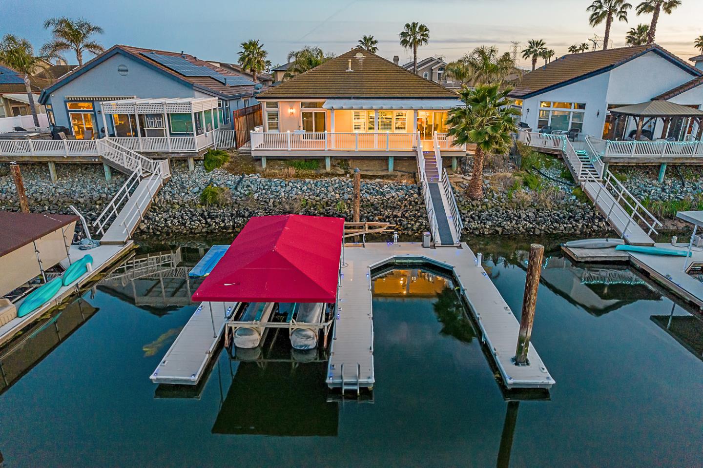 Detail Gallery Image 5 of 51 For 4101 Beacon Pl, Discovery Bay,  CA 94505 - 3 Beds | 2 Baths