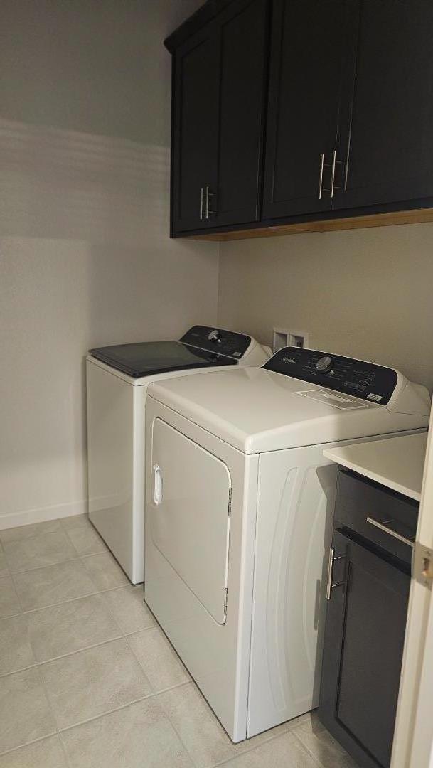 Detail Gallery Image 4 of 11 For 2865 Bering St, Manteca,  CA 95337 - 3 Beds | 2 Baths