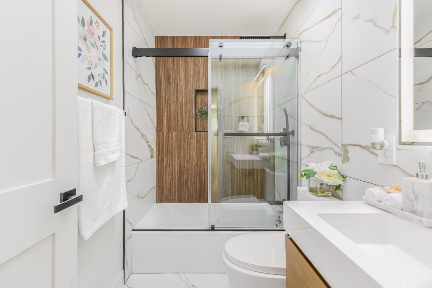 Detail Gallery Image 25 of 40 For 4632 Ulloa St, San Francisco,  CA 94116 - 3 Beds | 2 Baths