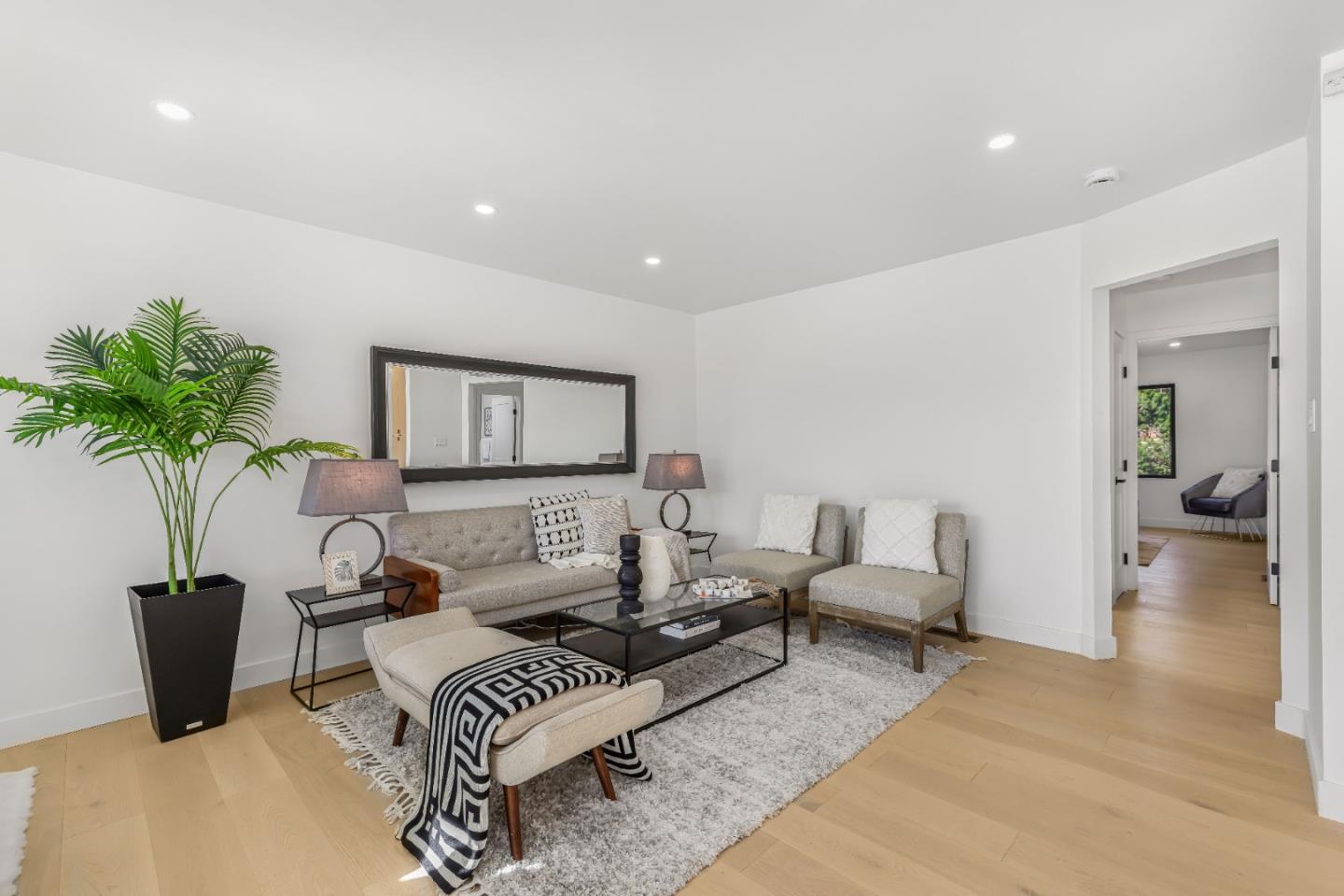 Detail Gallery Image 27 of 40 For 4632 Ulloa St, San Francisco,  CA 94116 - 3 Beds | 2 Baths