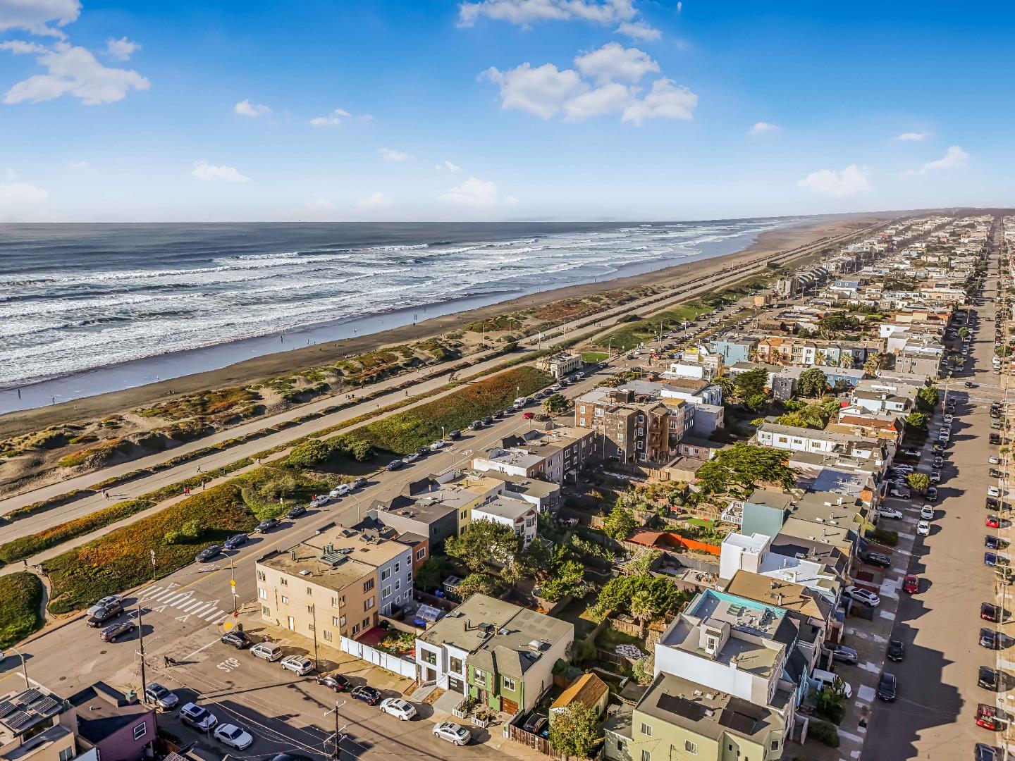 Detail Gallery Image 38 of 40 For 4632 Ulloa St, San Francisco,  CA 94116 - 3 Beds | 2 Baths