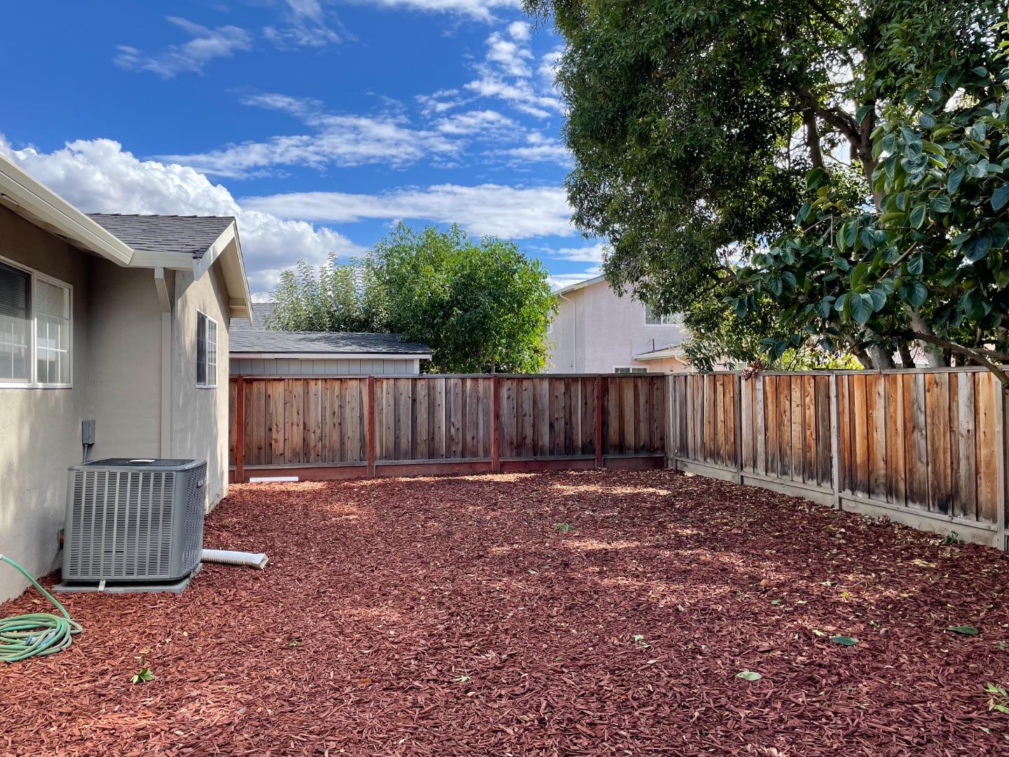 Detail Gallery Image 15 of 18 For 33847 Whitehead Ln, Fremont,  CA 94555 - 4 Beds | 2 Baths