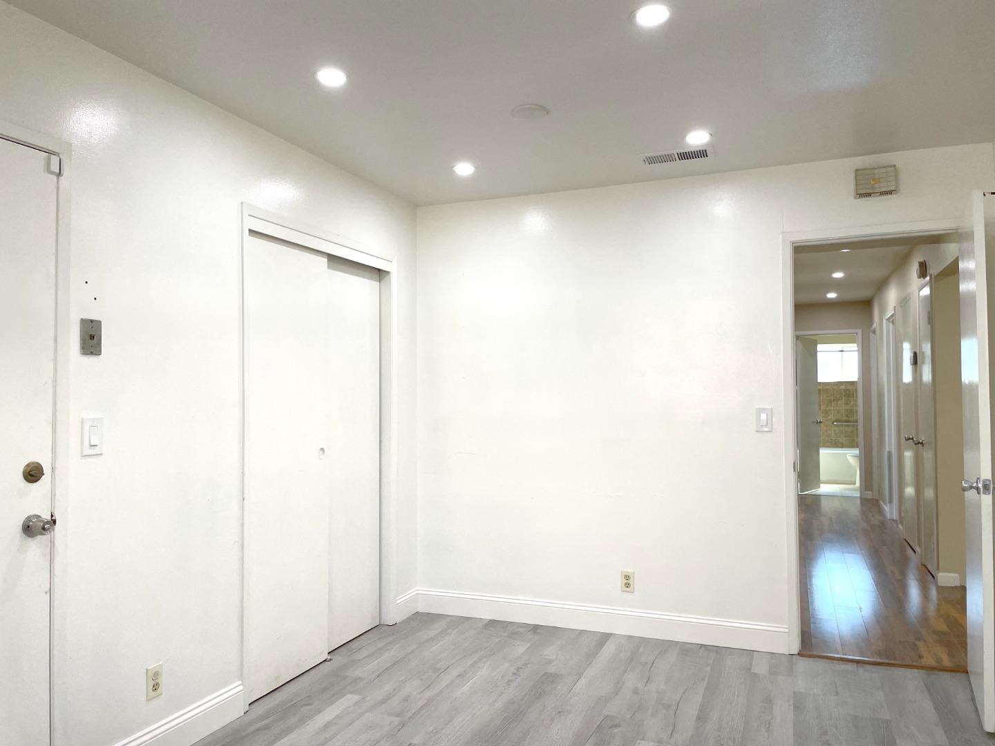 Detail Gallery Image 6 of 18 For 33847 Whitehead Ln, Fremont,  CA 94555 - 4 Beds | 2 Baths