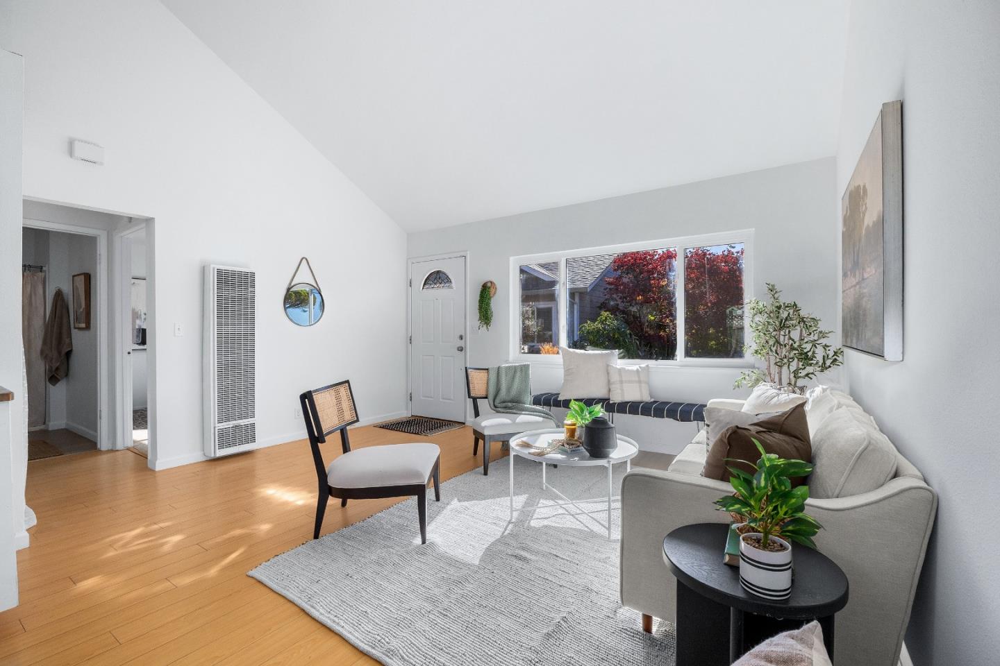 Detail Gallery Image 5 of 26 For 3346 Mission Dr, Santa Cruz,  CA 95065 - 2 Beds | 1 Baths