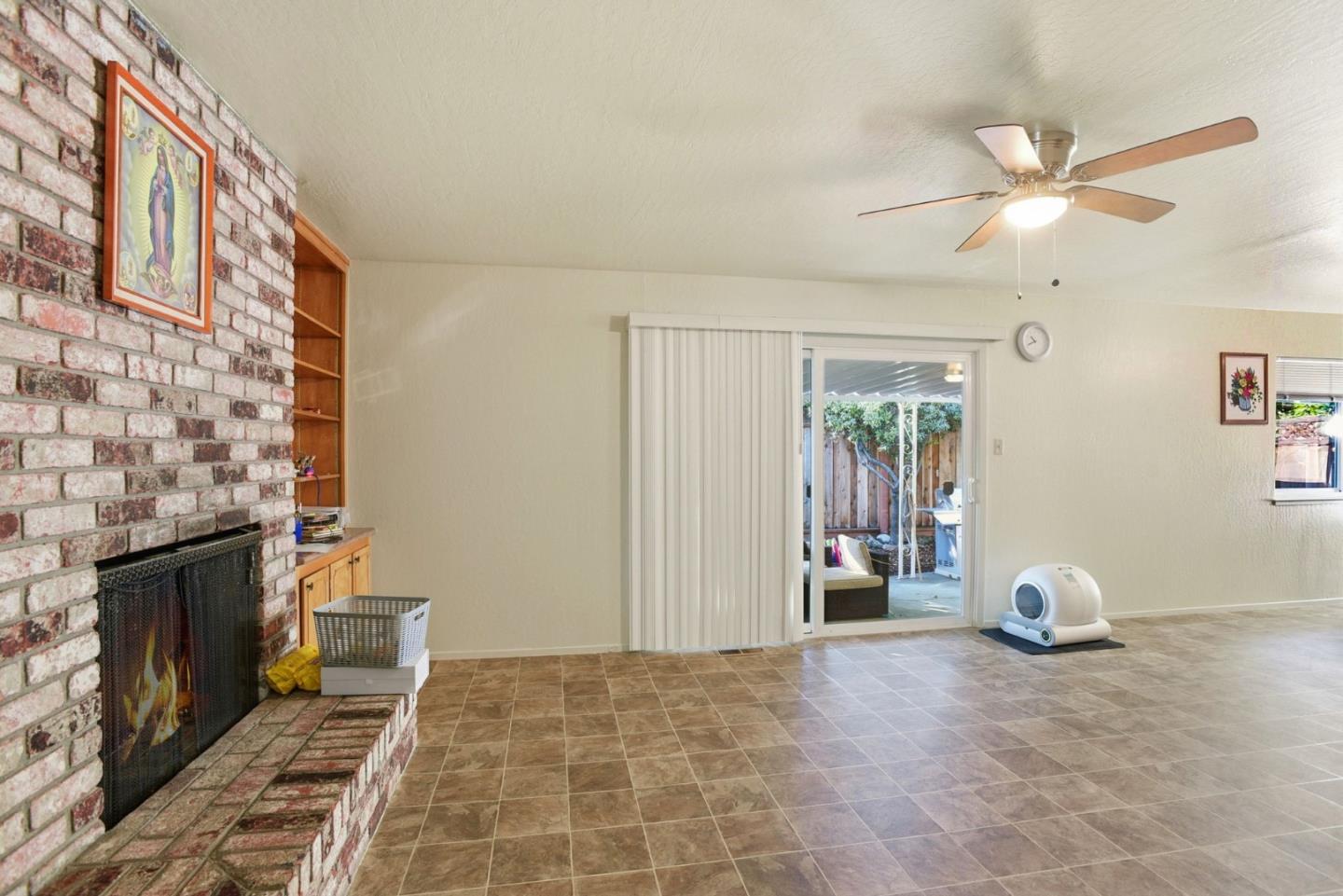 Detail Gallery Image 10 of 62 For 503 W Fox Ct, Redwood City,  CA 94061 - – Beds | – Baths