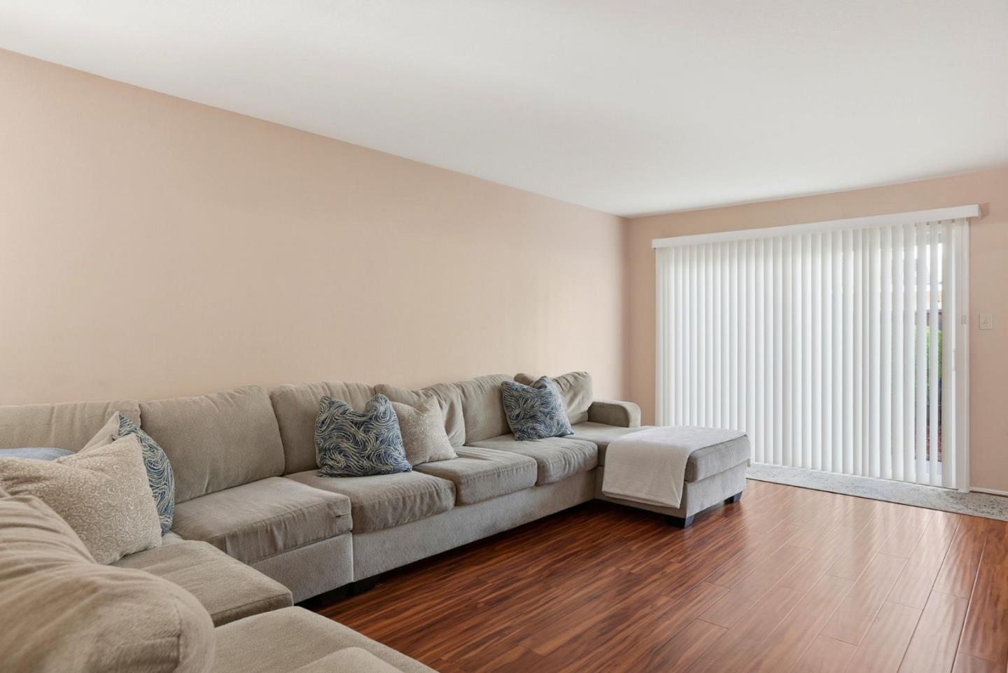 Detail Gallery Image 17 of 62 For 503 W Fox Ct, Redwood City,  CA 94061 - – Beds | – Baths