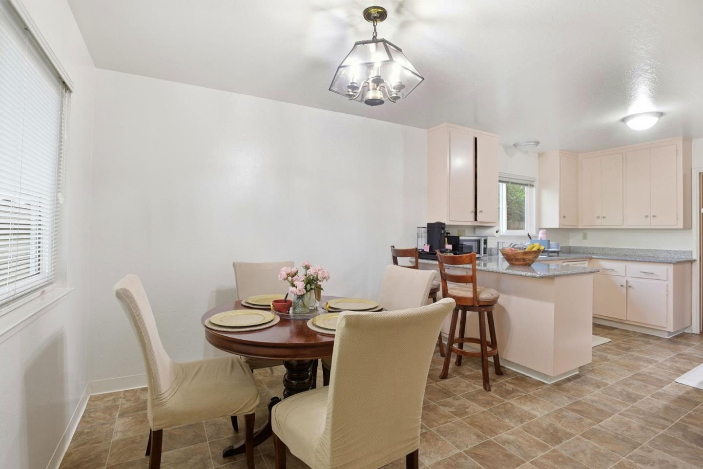 Detail Gallery Image 23 of 62 For 503 W Fox Ct, Redwood City,  CA 94061 - – Beds | – Baths