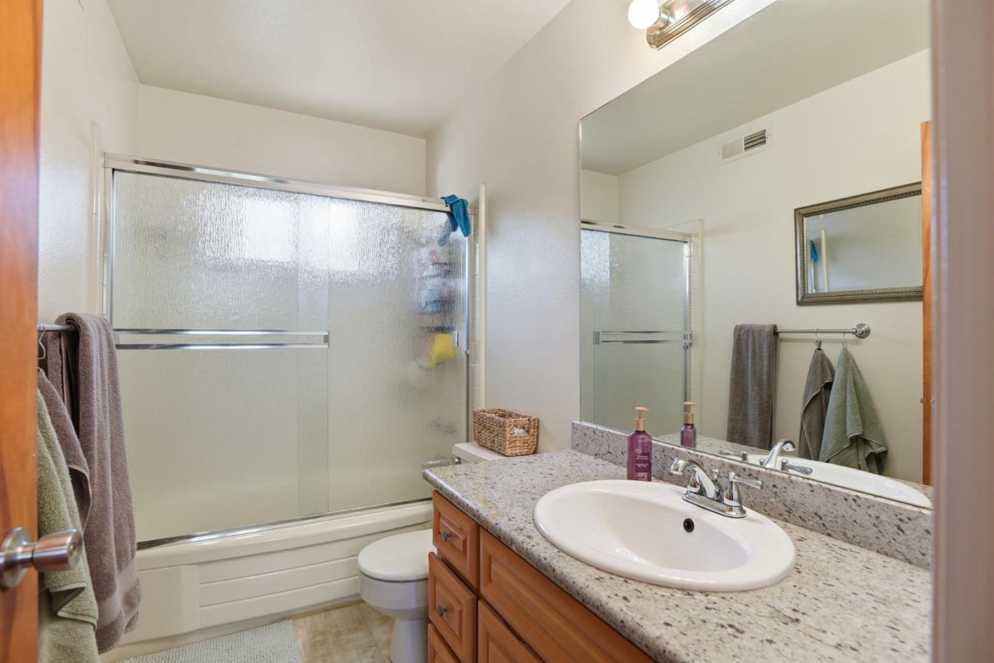 Detail Gallery Image 31 of 62 For 503 W Fox Ct, Redwood City,  CA 94061 - – Beds | – Baths