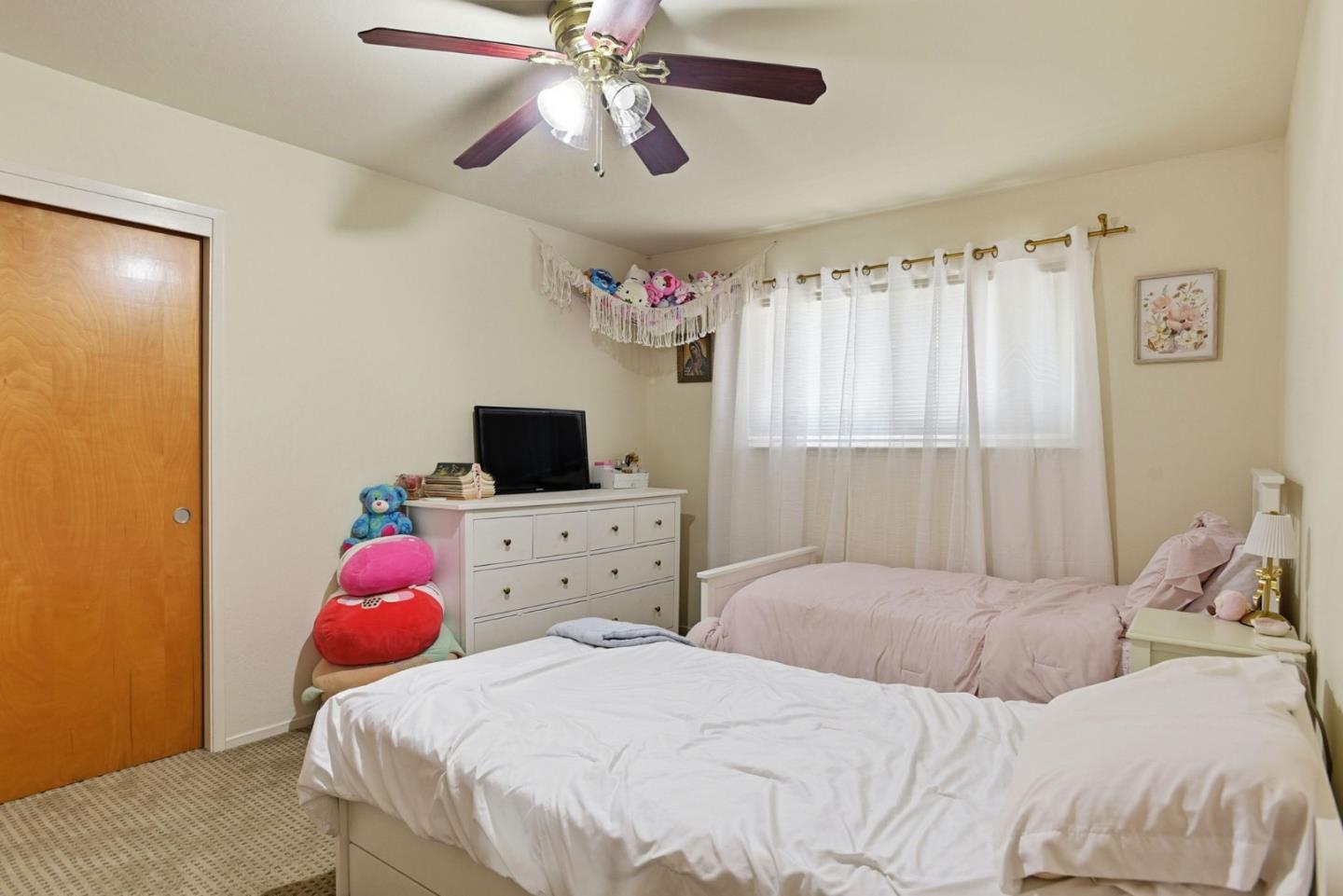 Detail Gallery Image 36 of 62 For 503 W Fox Ct, Redwood City,  CA 94061 - – Beds | – Baths