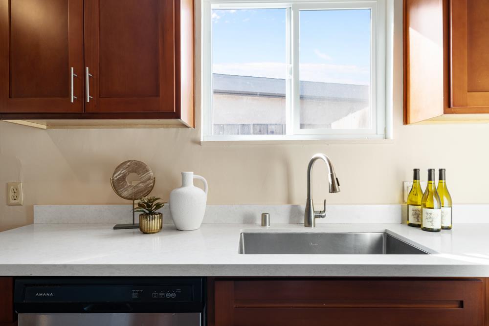 Detail Gallery Image 15 of 37 For 1664 Tulane Ave, East Palo Alto,  CA 94303 - 3 Beds | 1 Baths