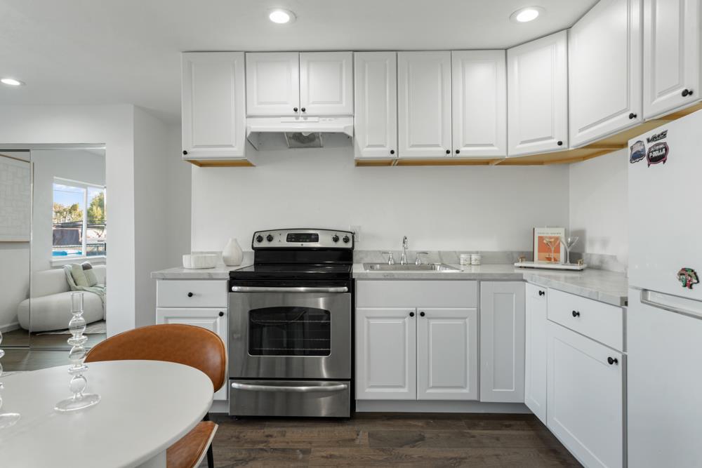 Detail Gallery Image 30 of 37 For 1664 Tulane Ave, East Palo Alto,  CA 94303 - 3 Beds | 1 Baths