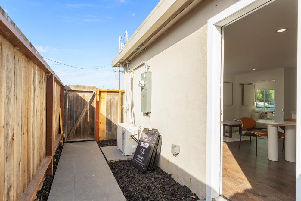 Detail Gallery Image 33 of 37 For 1664 Tulane Ave, East Palo Alto,  CA 94303 - 3 Beds | 1 Baths