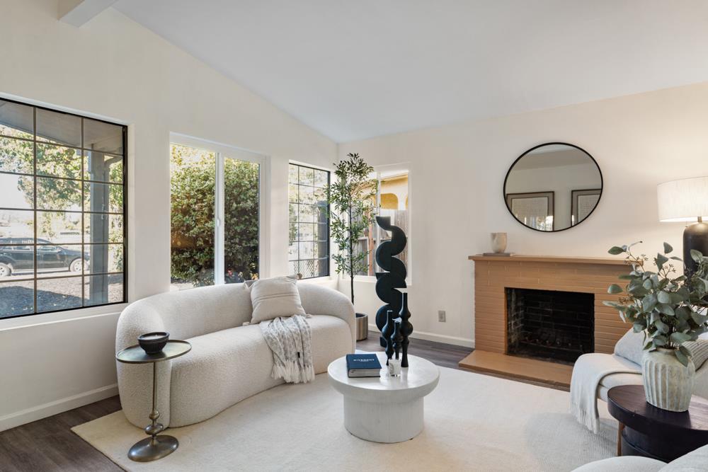 Detail Gallery Image 6 of 37 For 1664 Tulane Ave, East Palo Alto,  CA 94303 - 3 Beds | 1 Baths