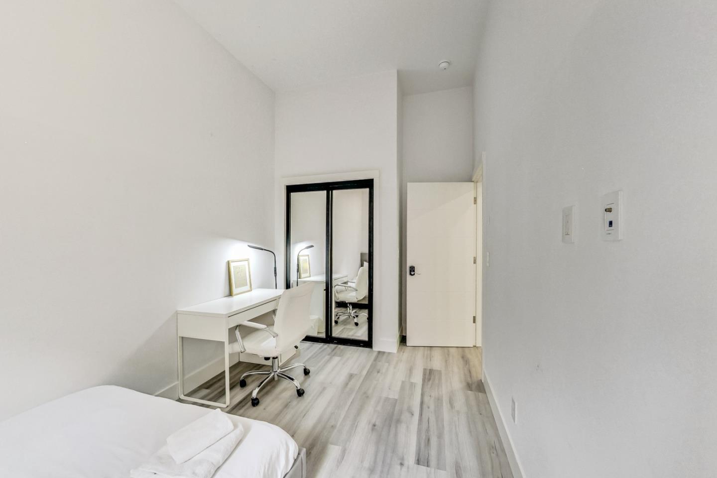 Detail Gallery Image 102 of 121 For 811 Oak St, San Francisco,  CA 94117 - – Beds | – Baths