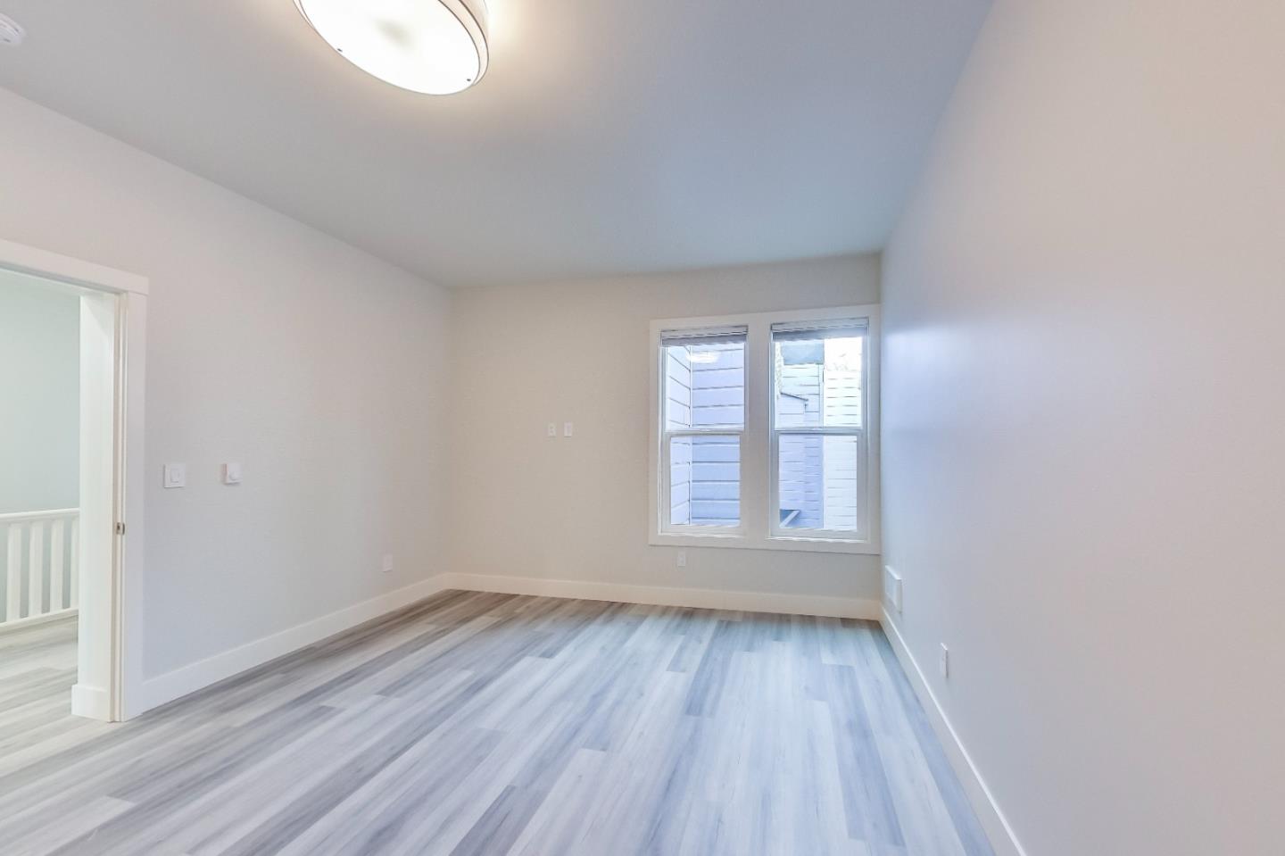 Detail Gallery Image 22 of 121 For 811 Oak St, San Francisco,  CA 94117 - – Beds | – Baths