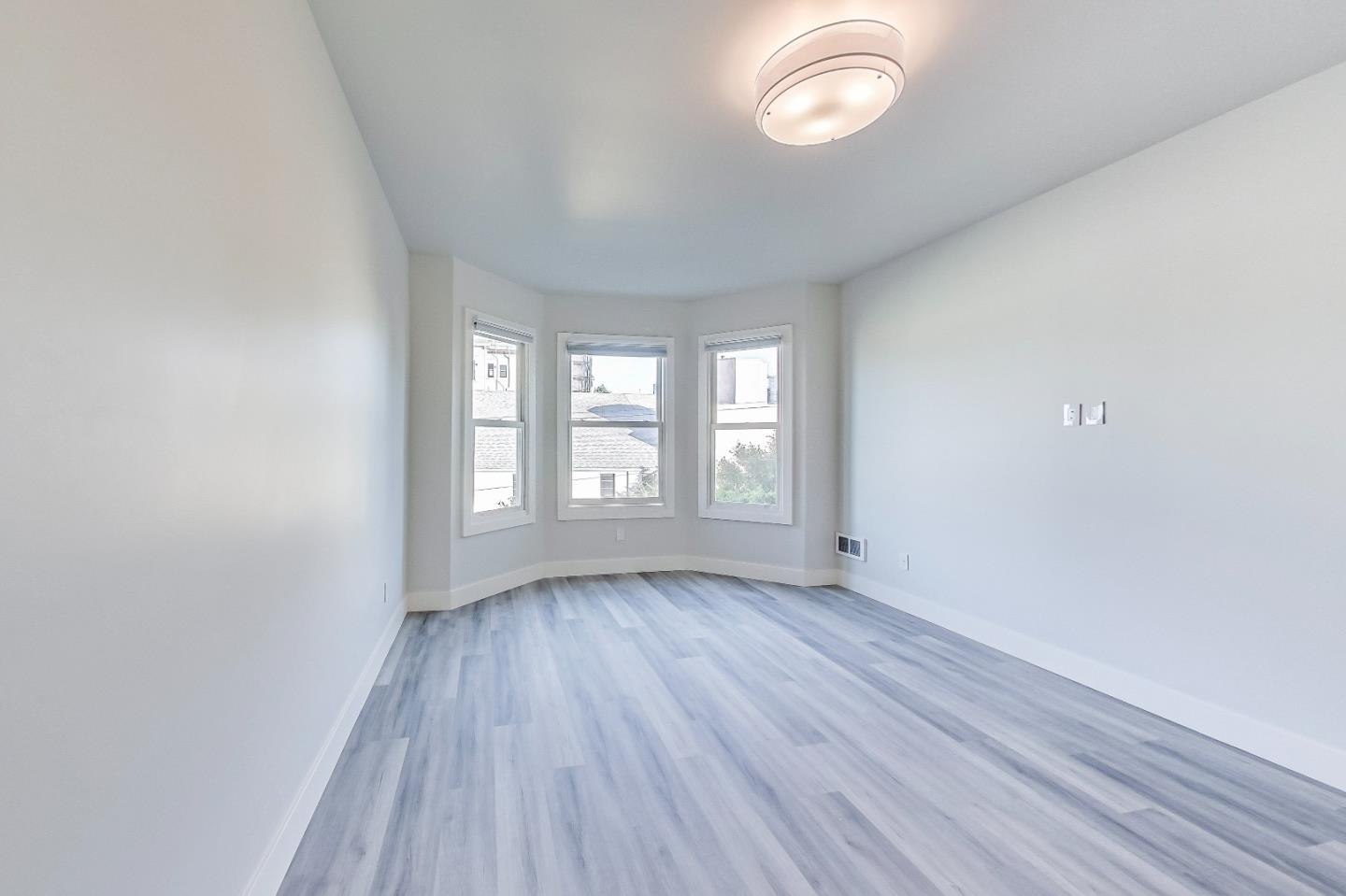 Detail Gallery Image 26 of 121 For 811 Oak St, San Francisco,  CA 94117 - – Beds | – Baths