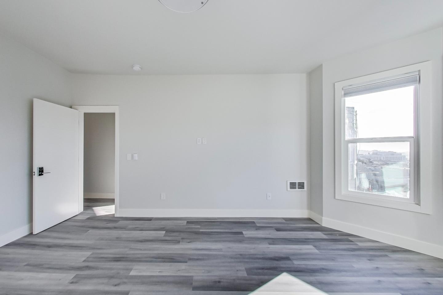 Detail Gallery Image 28 of 121 For 811 Oak St, San Francisco,  CA 94117 - – Beds | – Baths