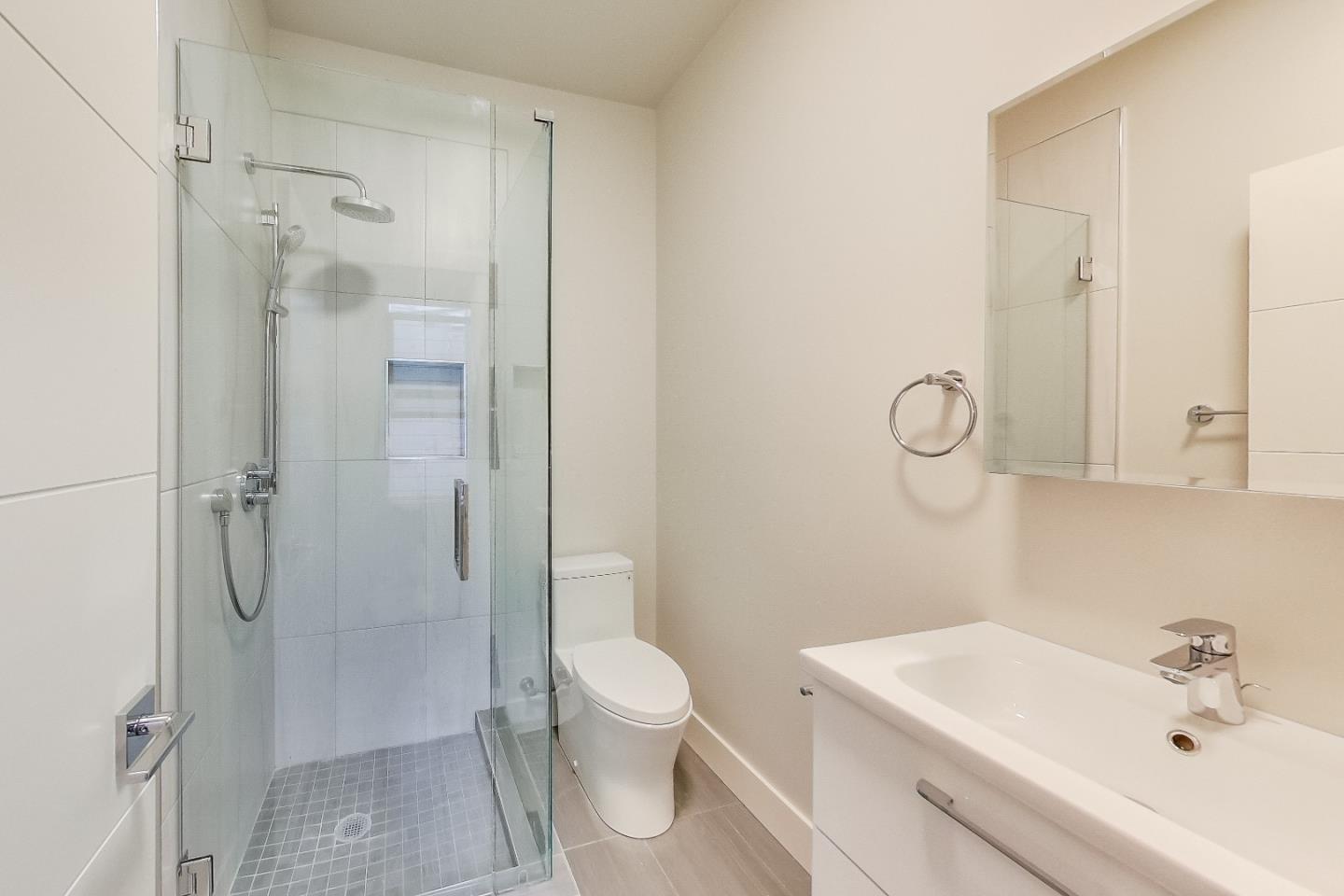 Detail Gallery Image 42 of 121 For 811 Oak St, San Francisco,  CA 94117 - – Beds | – Baths