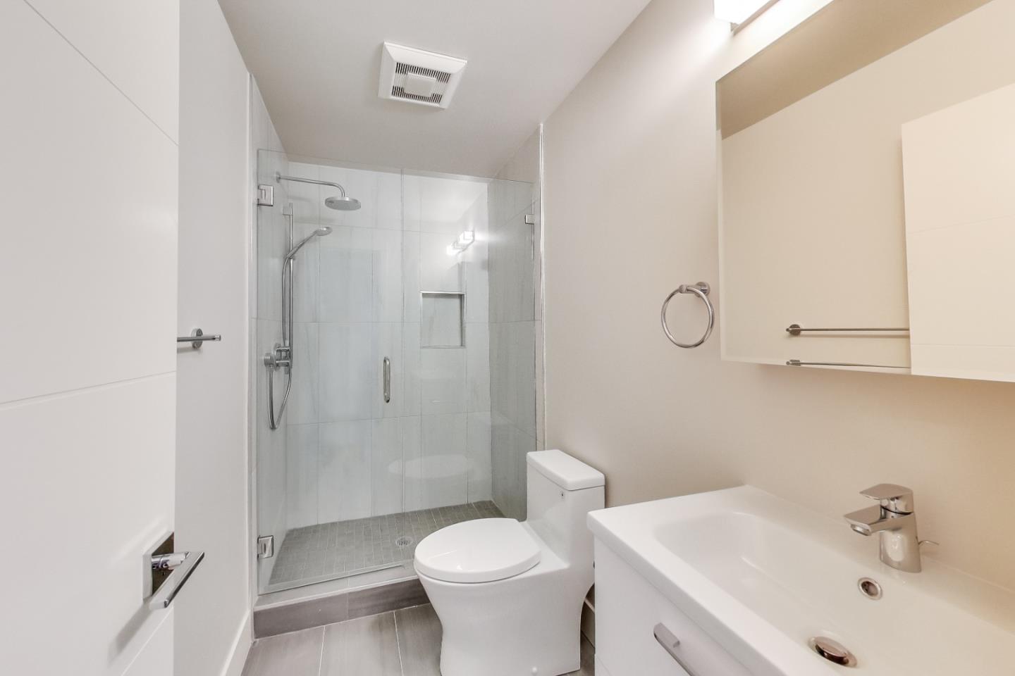 Detail Gallery Image 43 of 121 For 811 Oak St, San Francisco,  CA 94117 - – Beds | – Baths