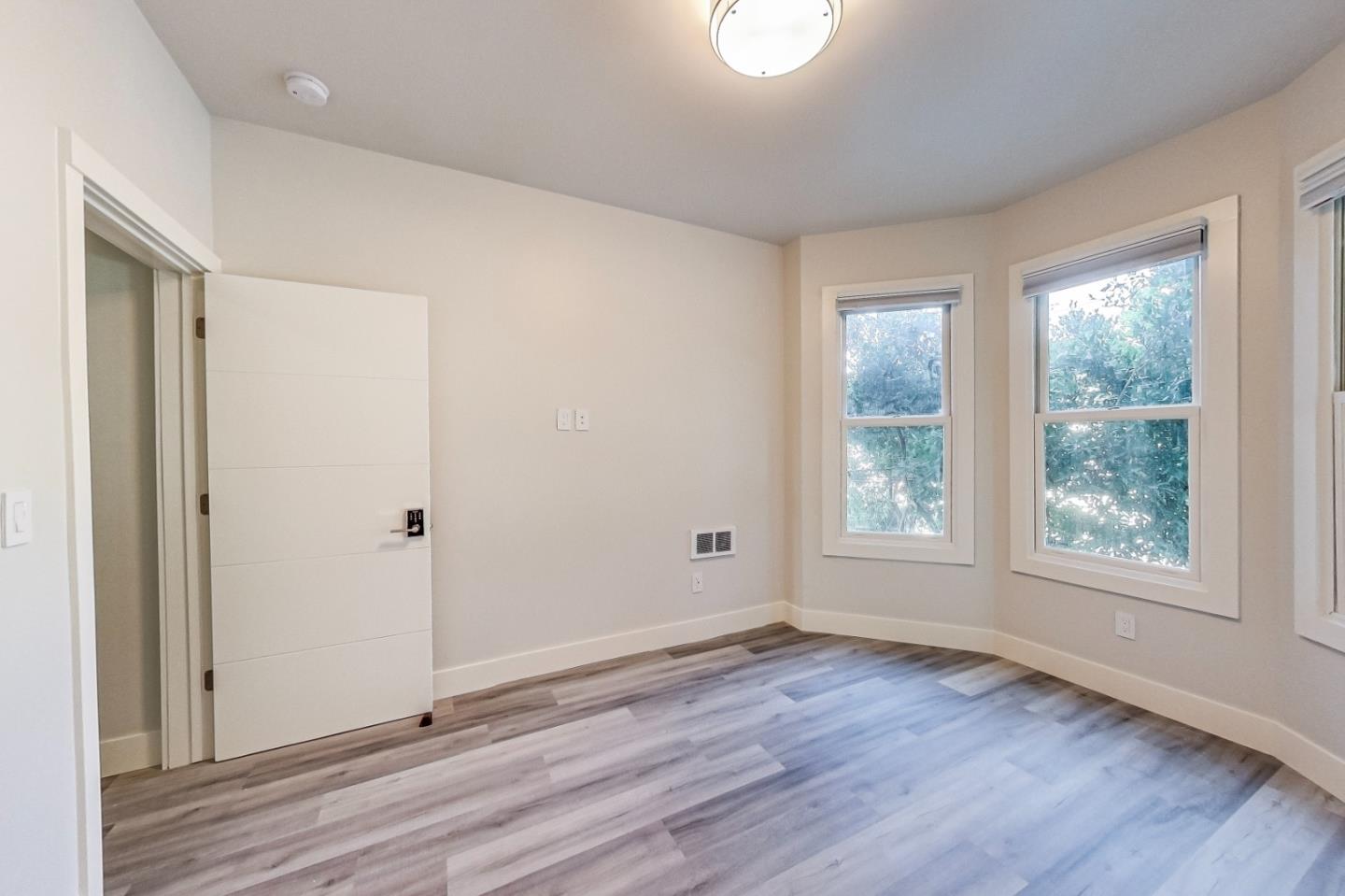 Detail Gallery Image 53 of 121 For 811 Oak St, San Francisco,  CA 94117 - – Beds | – Baths