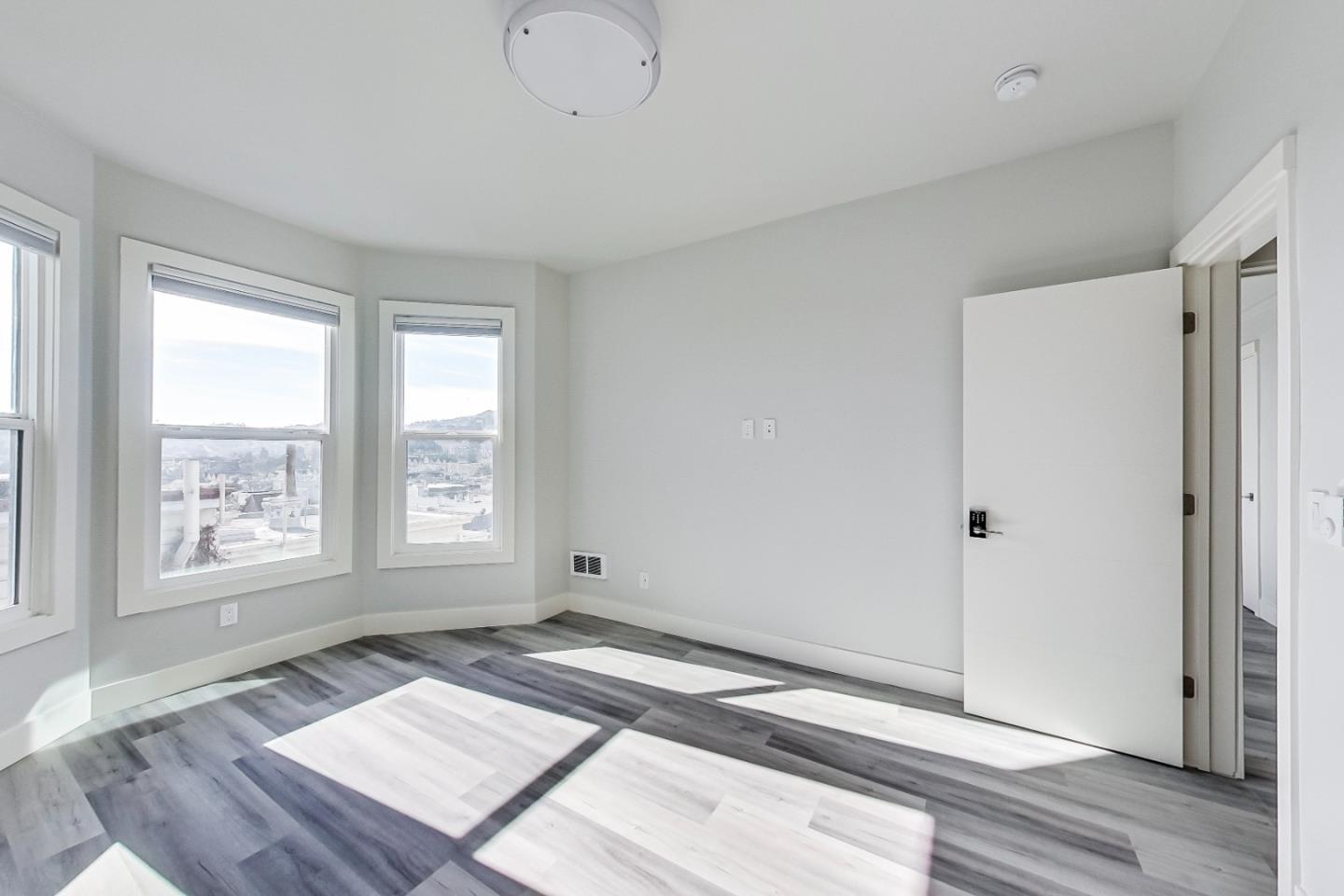 Detail Gallery Image 66 of 121 For 811 Oak St, San Francisco,  CA 94117 - – Beds | – Baths